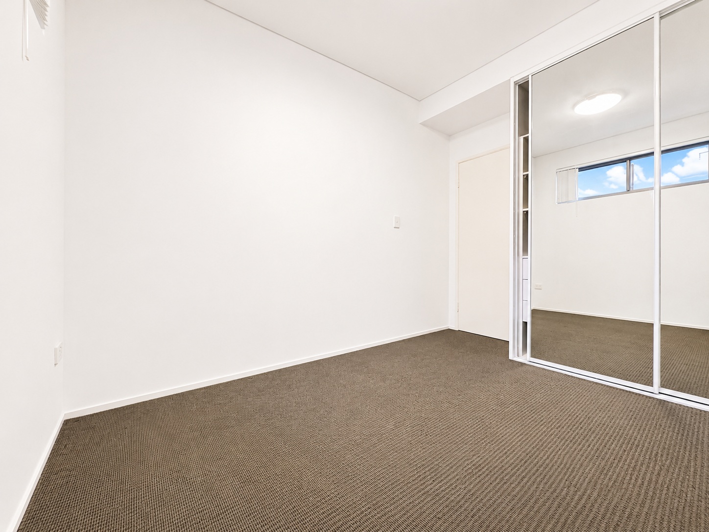 1 / 3 Stanley Street - Lightbox View 10