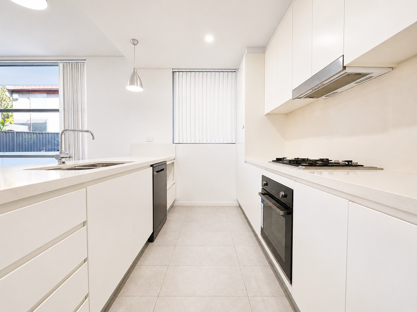 1 / 3 Stanley Street - Lightbox View 4