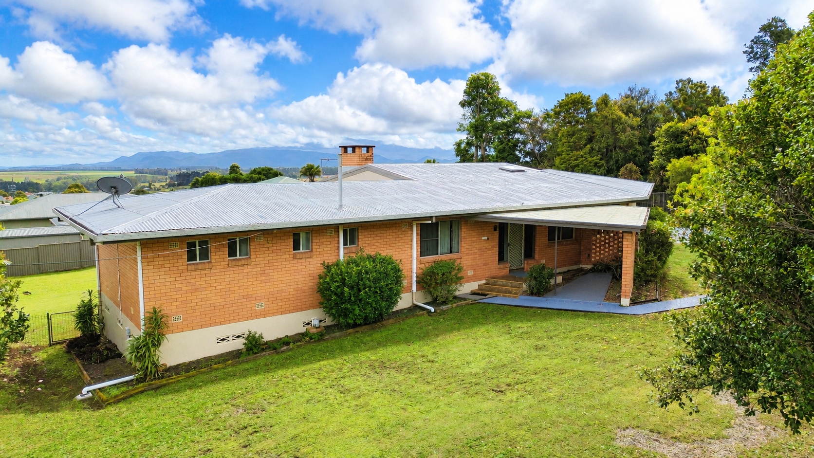 10-12 Crouch Avenue, Atherton