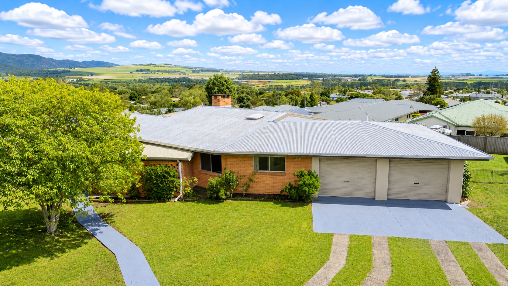 10-12 Crouch Avenue, Atherton