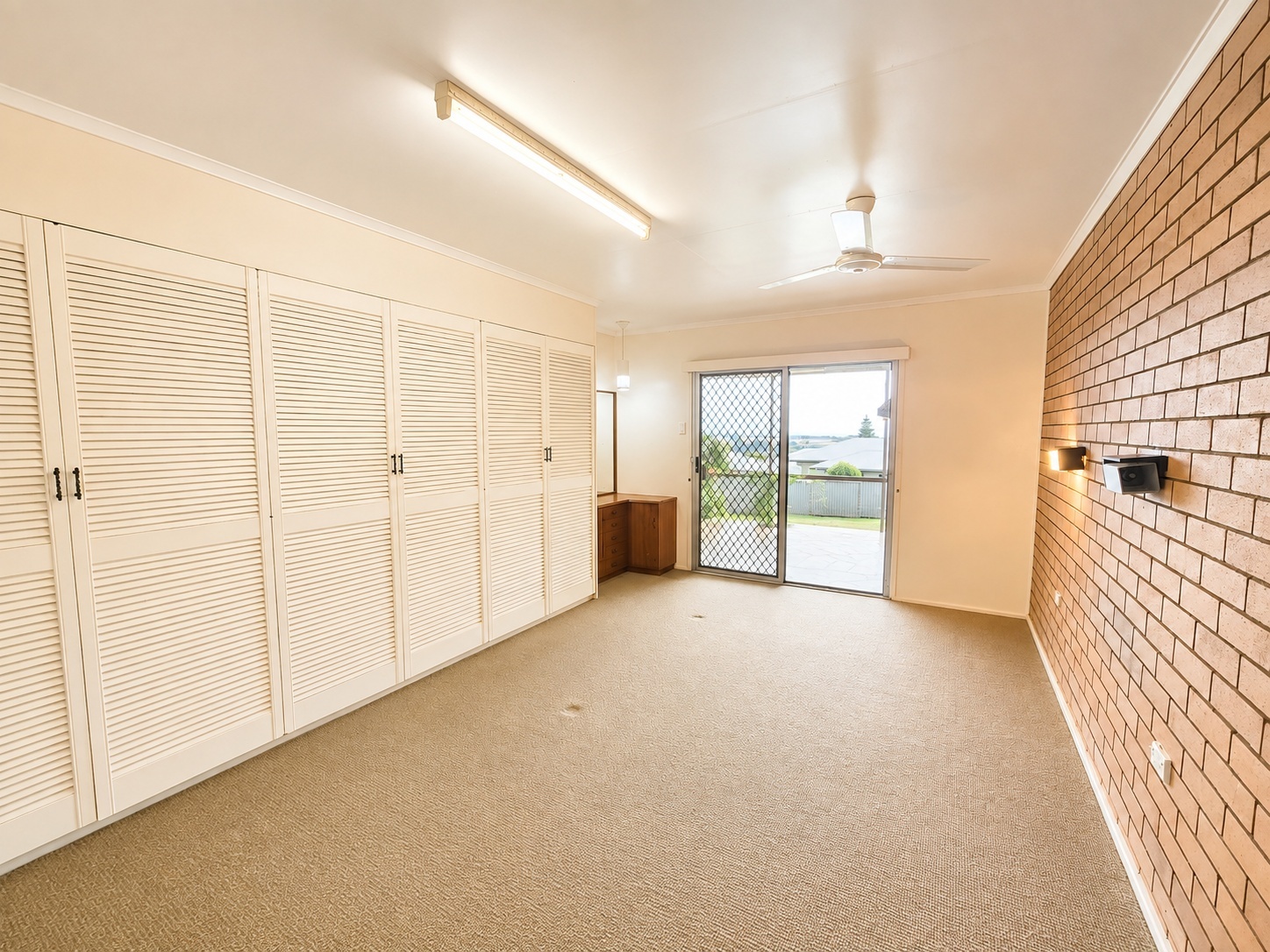 10-12 Crouch Avenue, Atherton