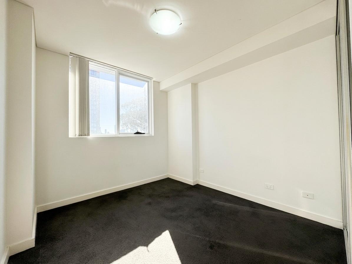 208 / 2-8 Wayman Place, Merrylands