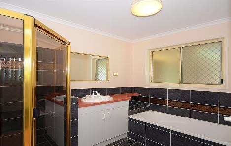 15 Wuruma Street, Scarness