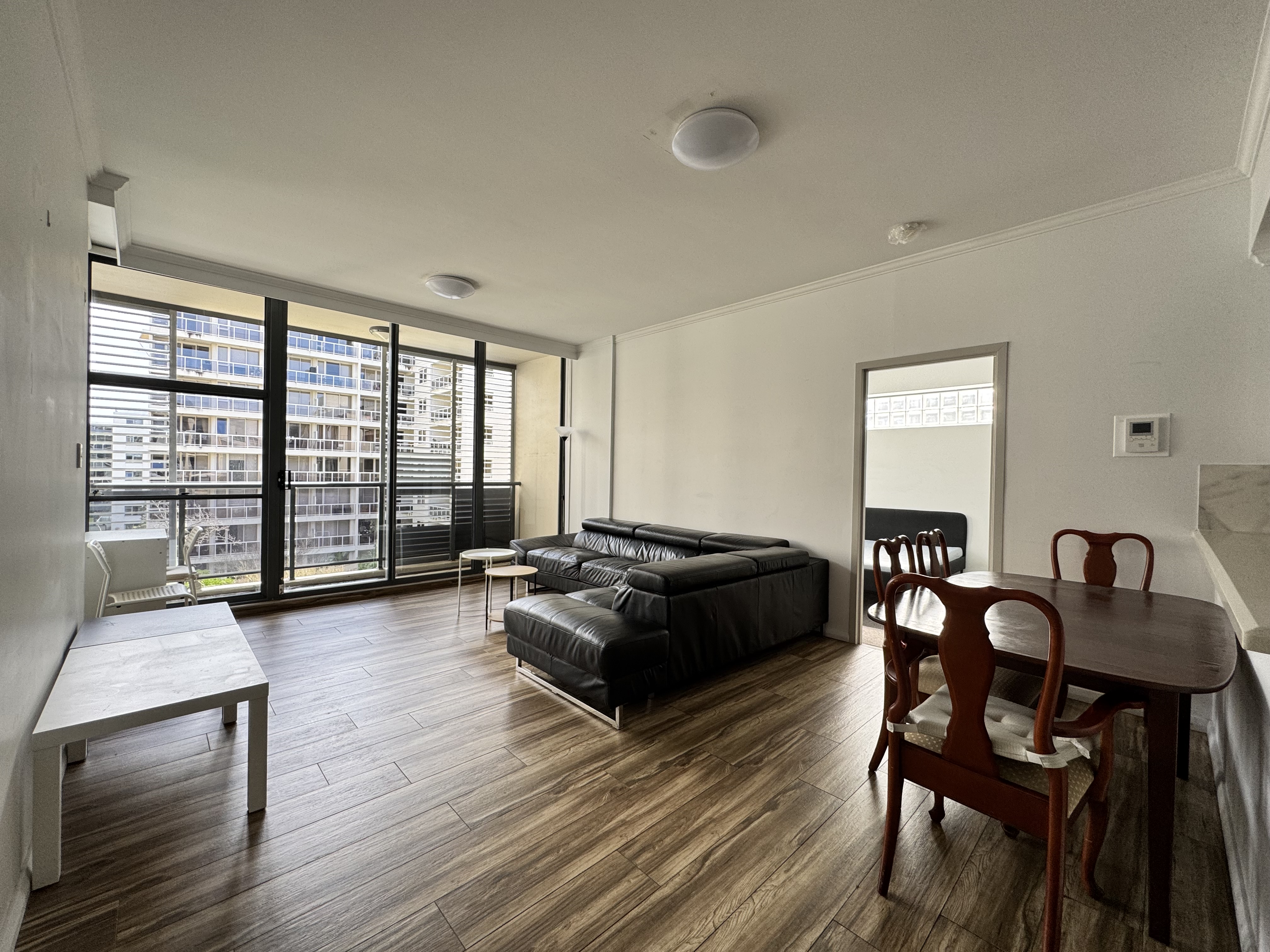 77 / 15 Potter Street - Main View 2