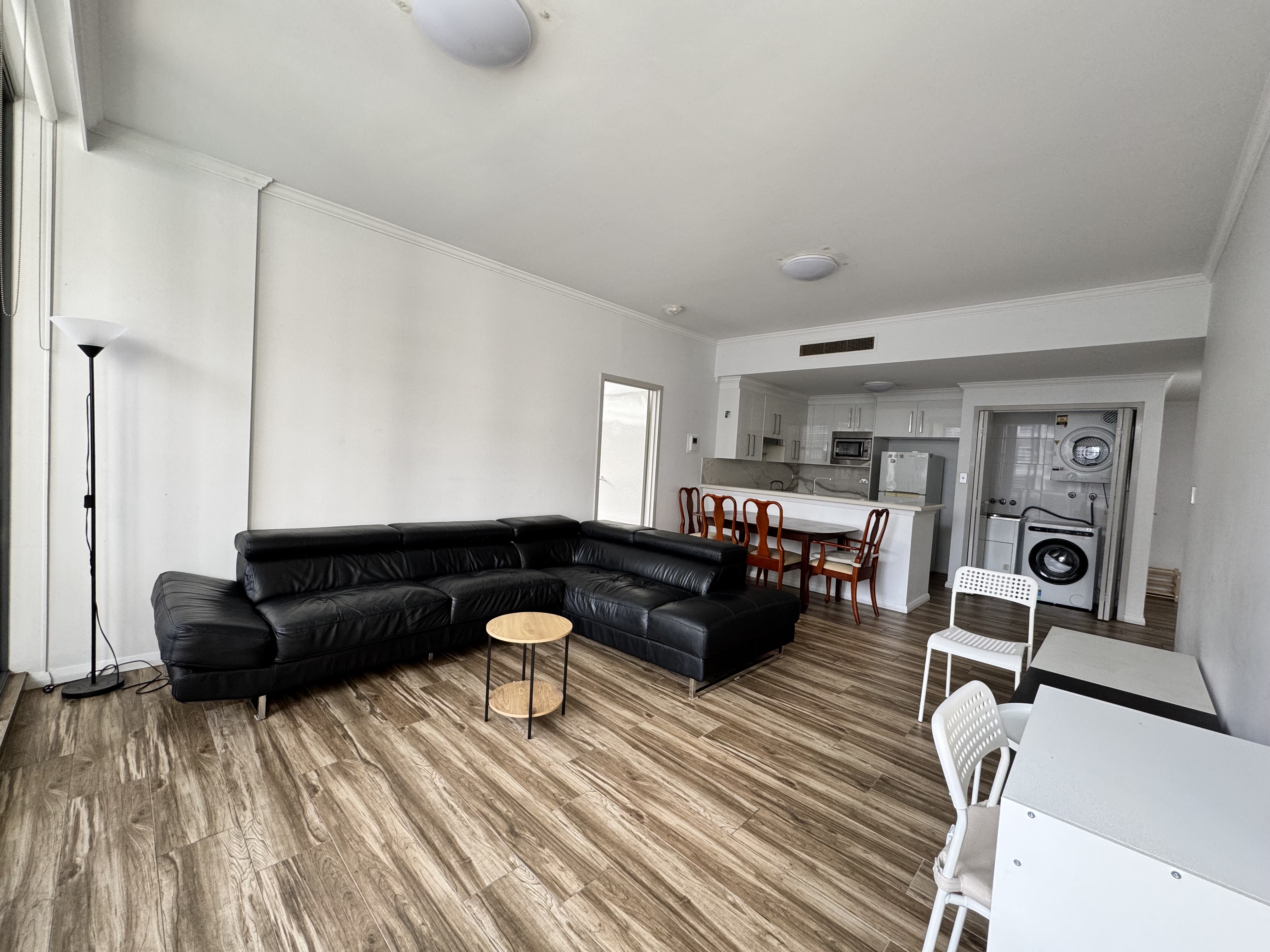 77 / 15 Potter Street - Main View 1
