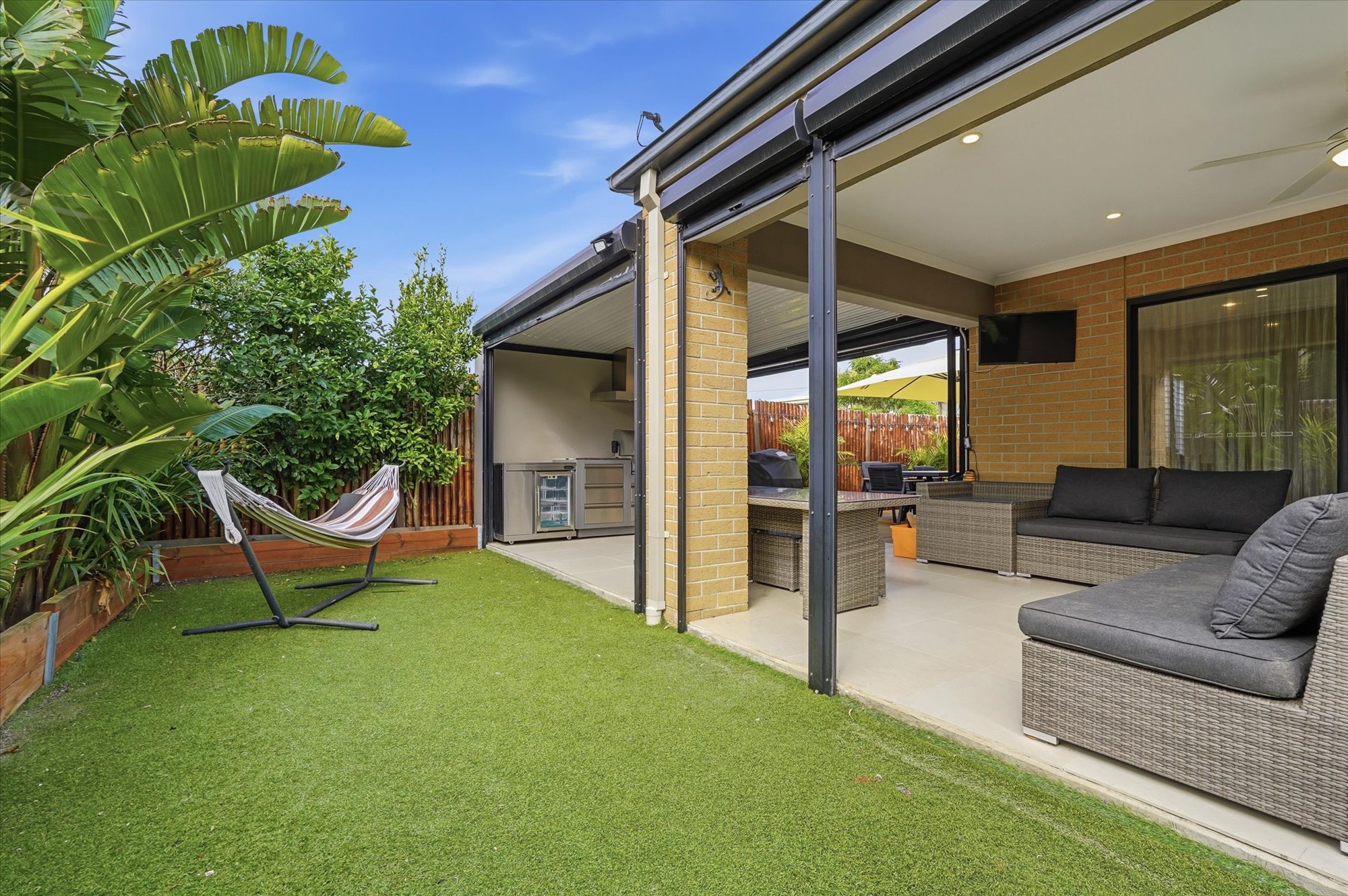 2A UPTON STREET, Altona
