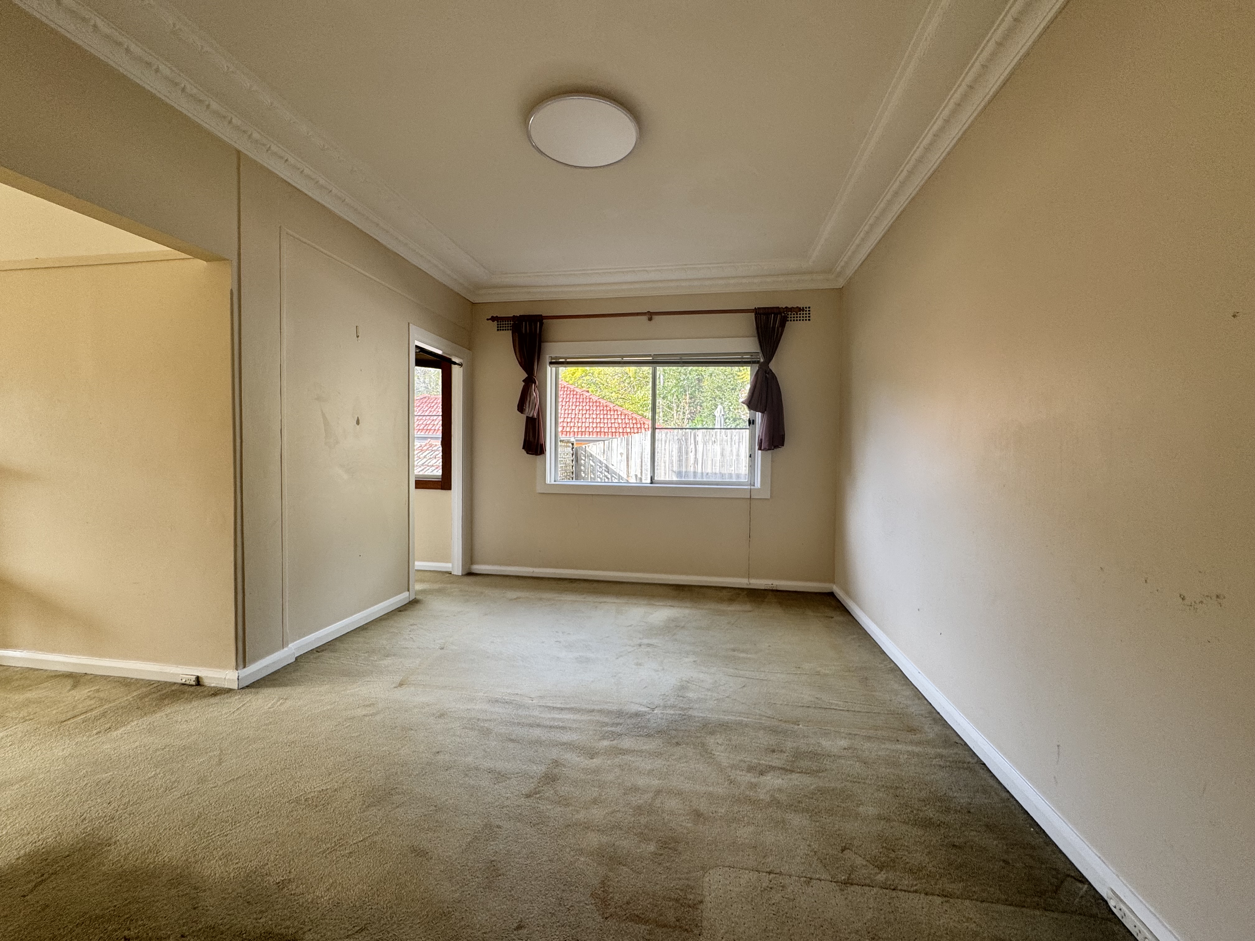 10 Rosebank Crescent - Main View 3