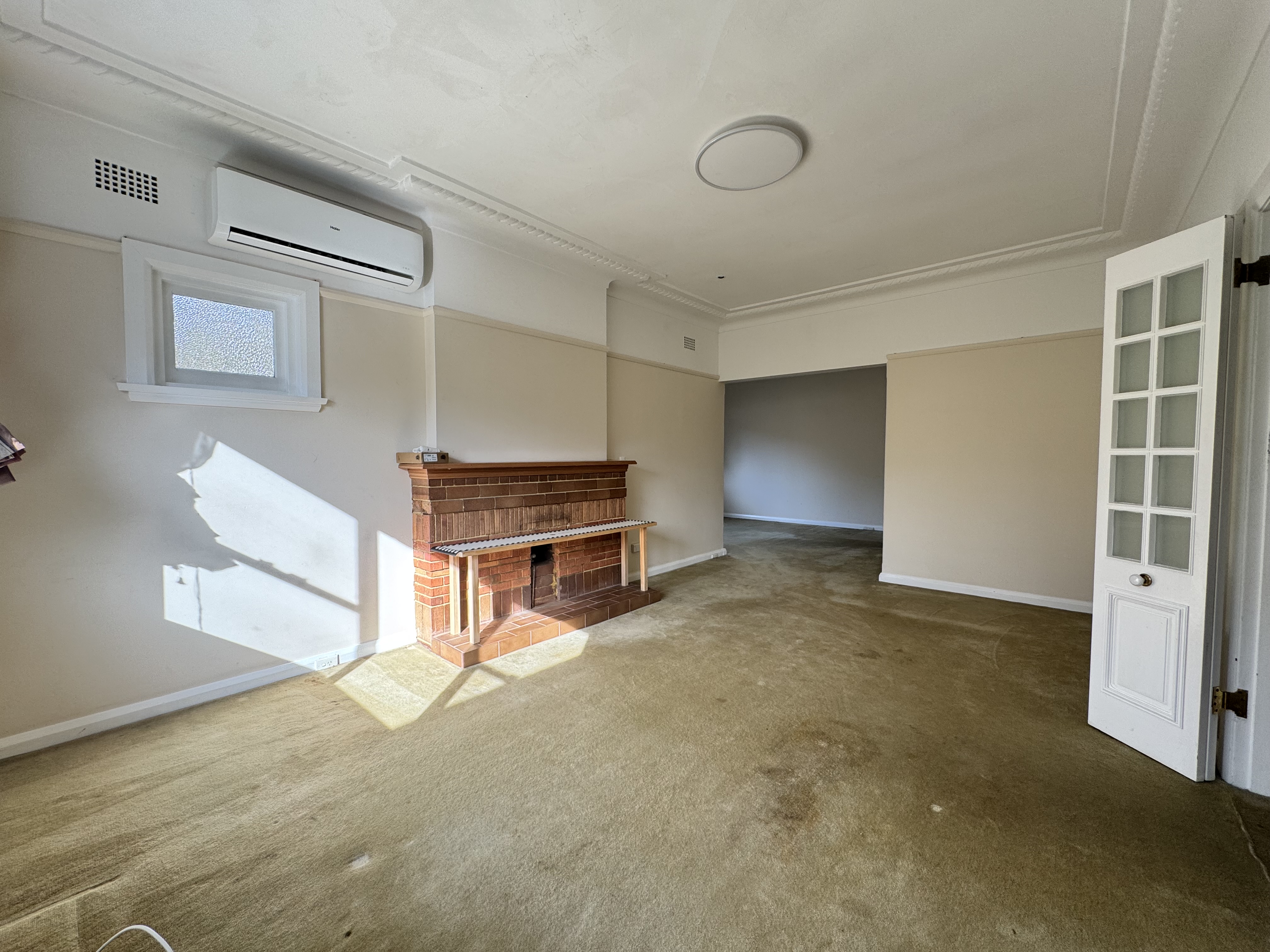 10 Rosebank Crescent - Main View 4