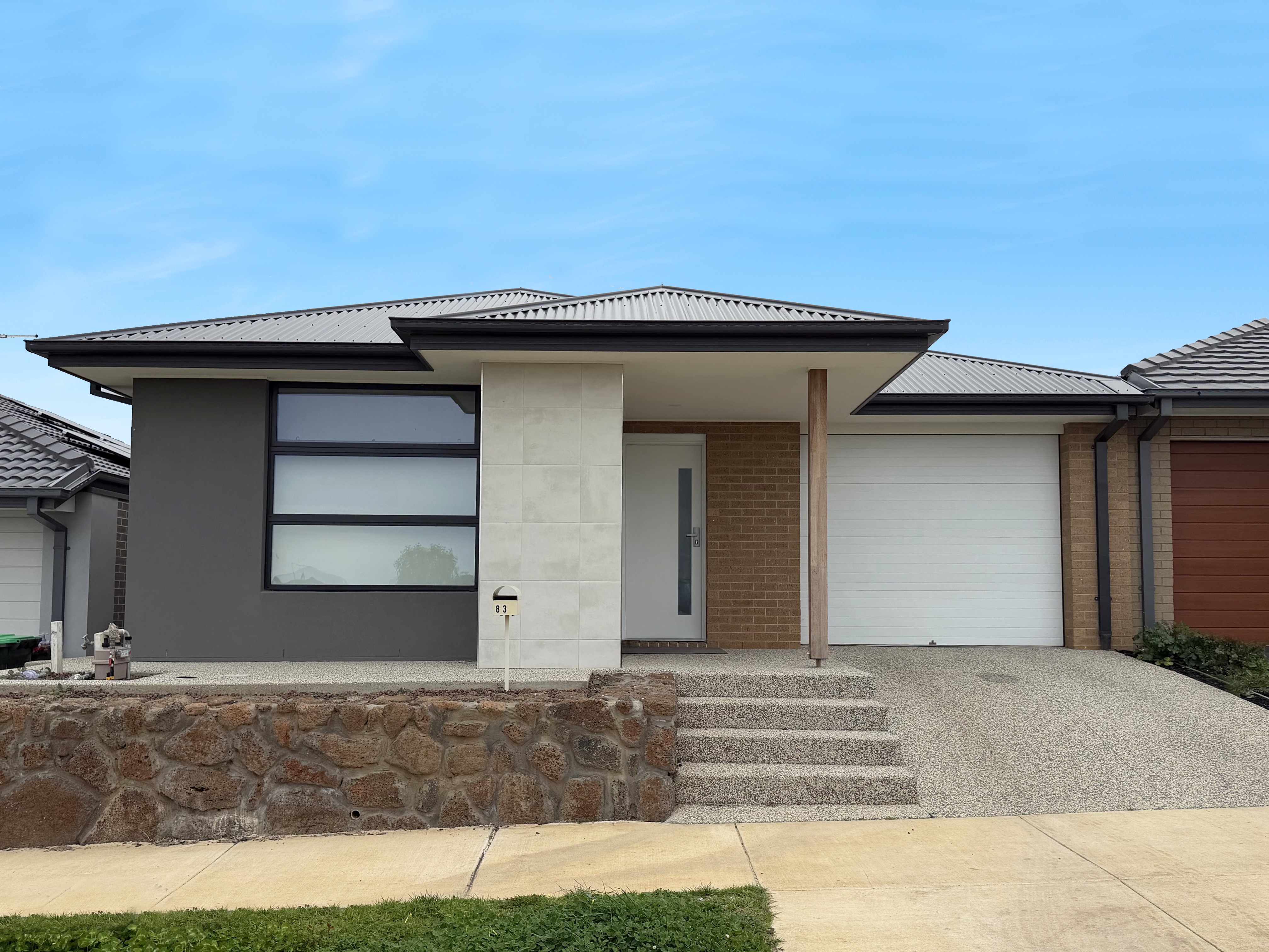Listing image for 83 Munro Drive, CHARLEMONT  VIC  3217