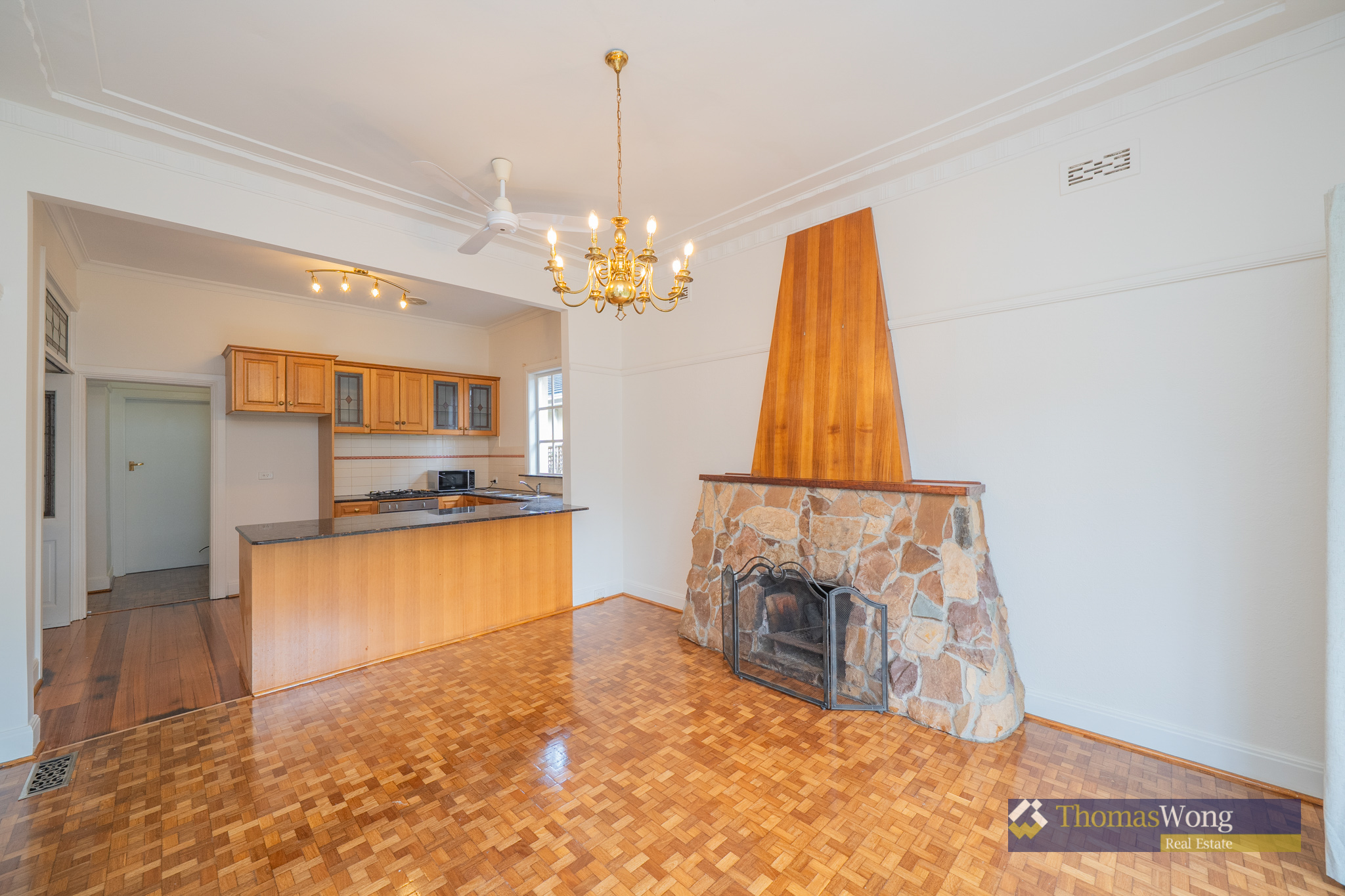 16 Audrey Crescent, Glen Iris