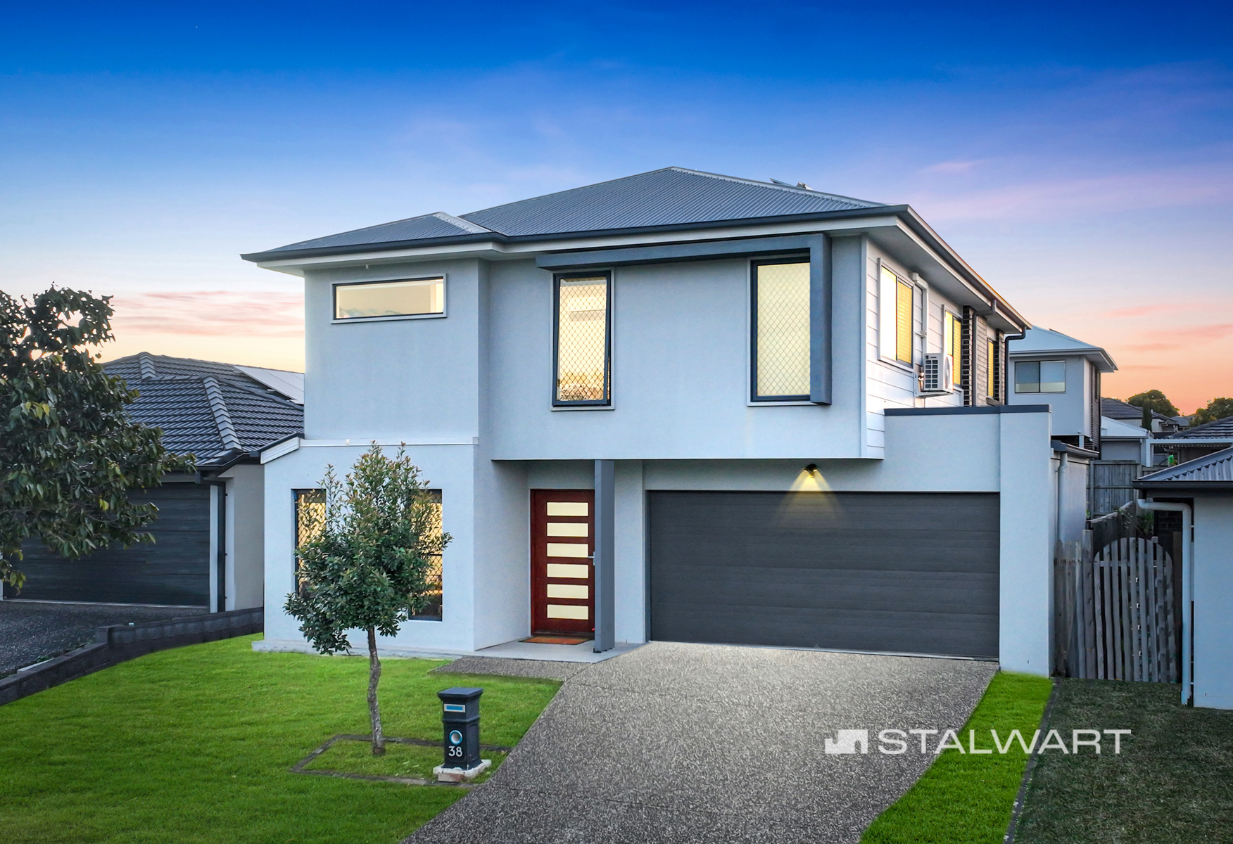 38 Palatial Crescent, GRIFFIN, Griffin - Image 1