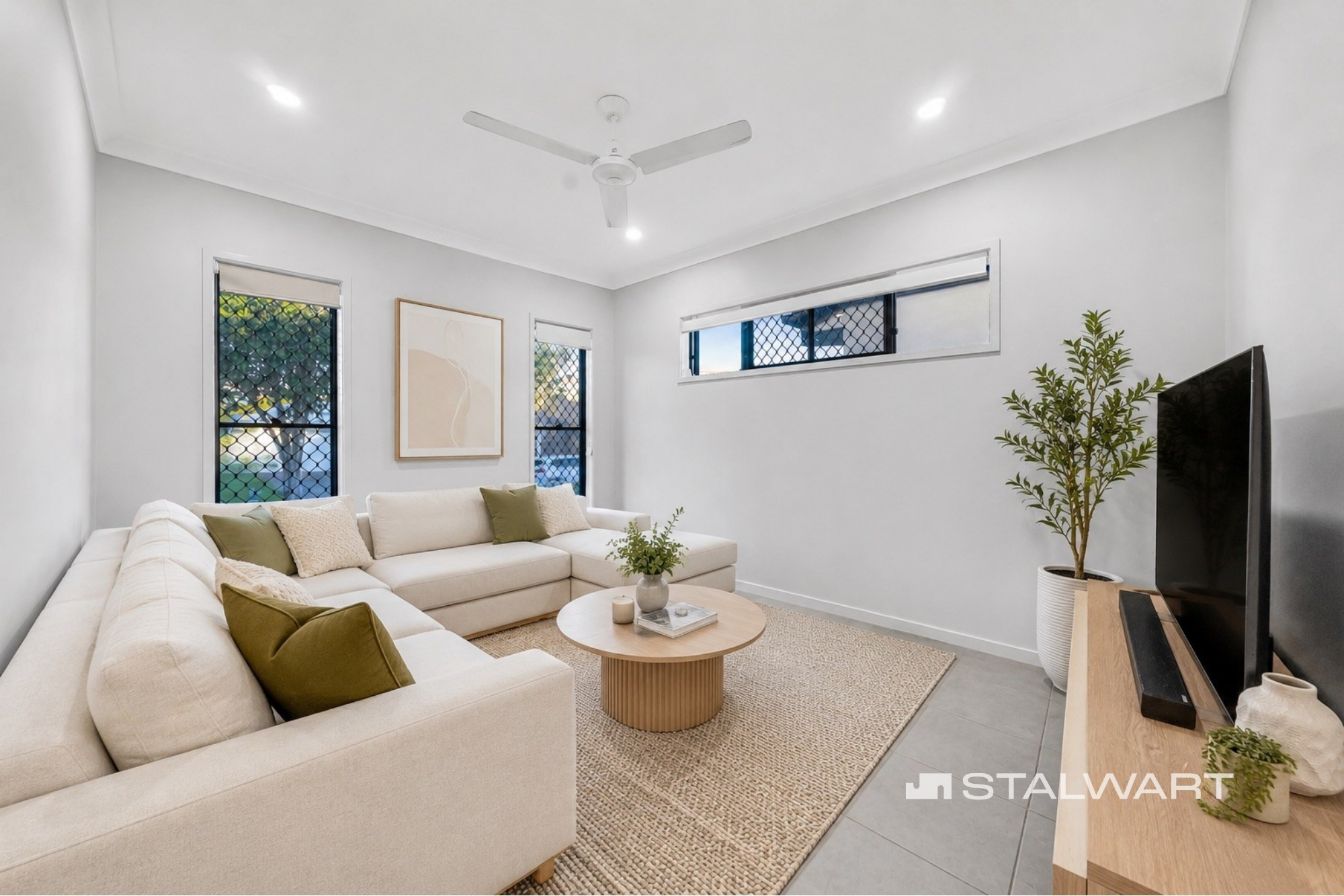 38 Palatial Crescent, GRIFFIN, Griffin - Thumbnail 4