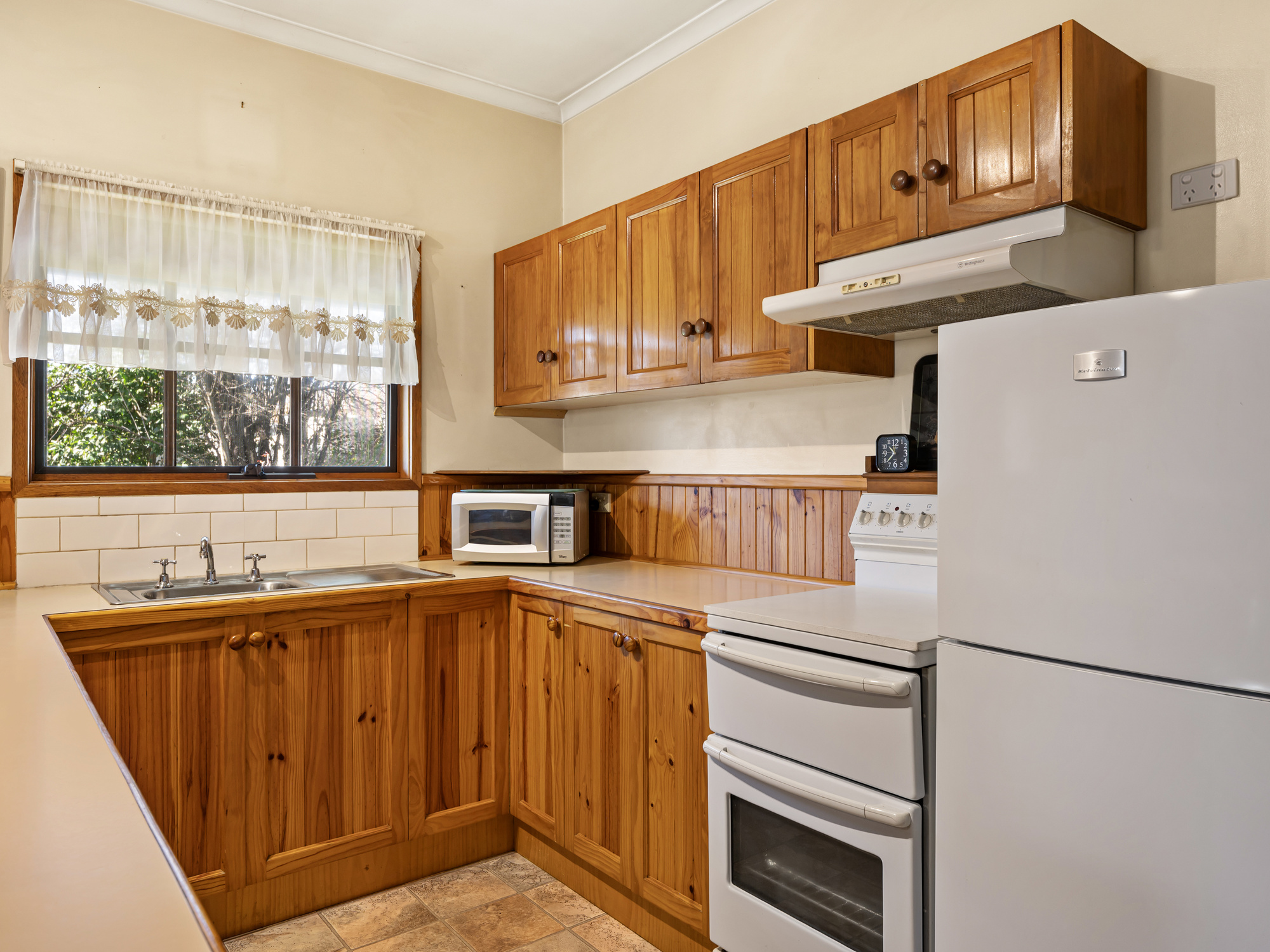 Unit 4 / 5-7 The Parade, Mansfield