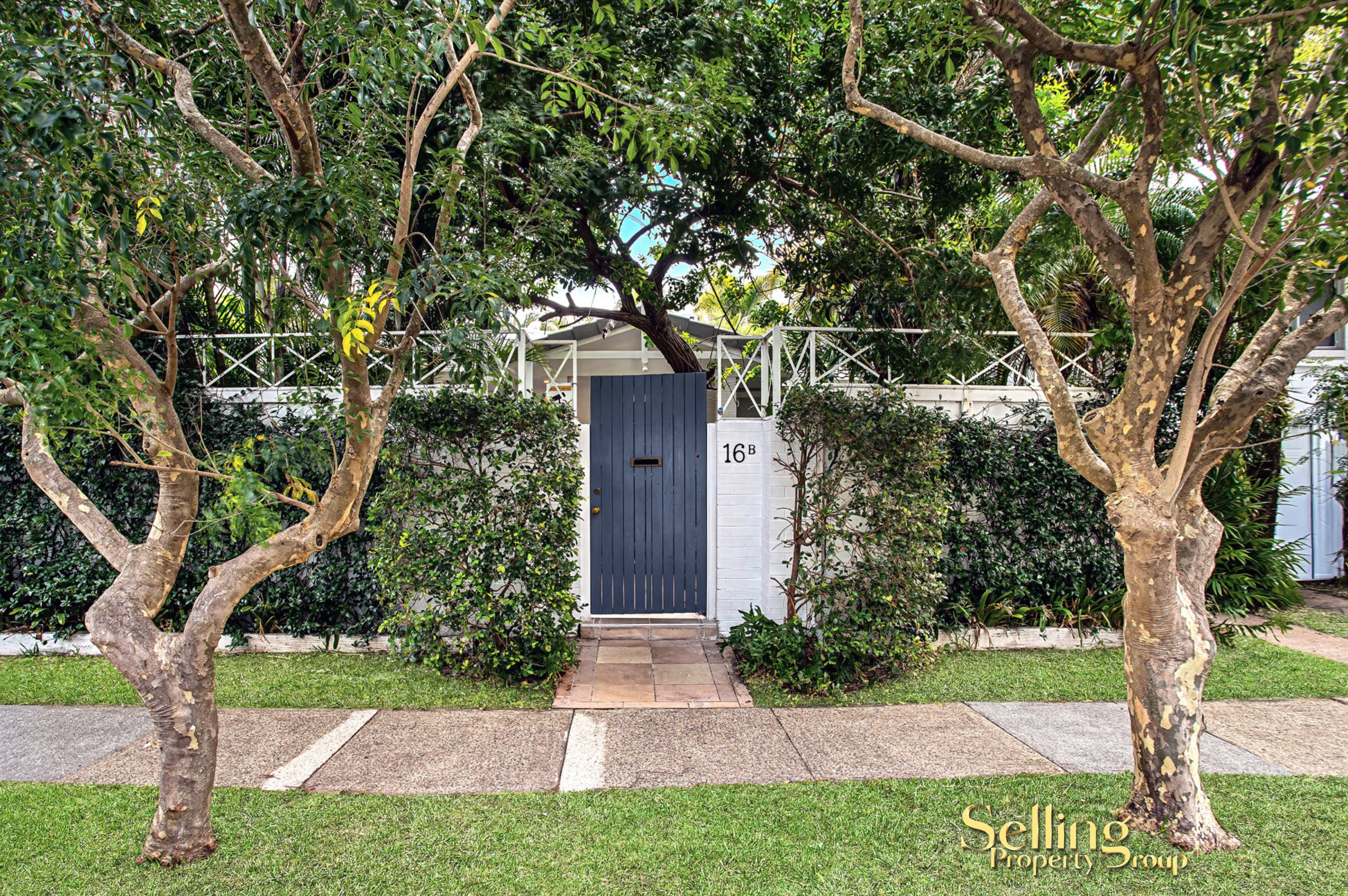 16B Oak Avenue , Surfers Paradise