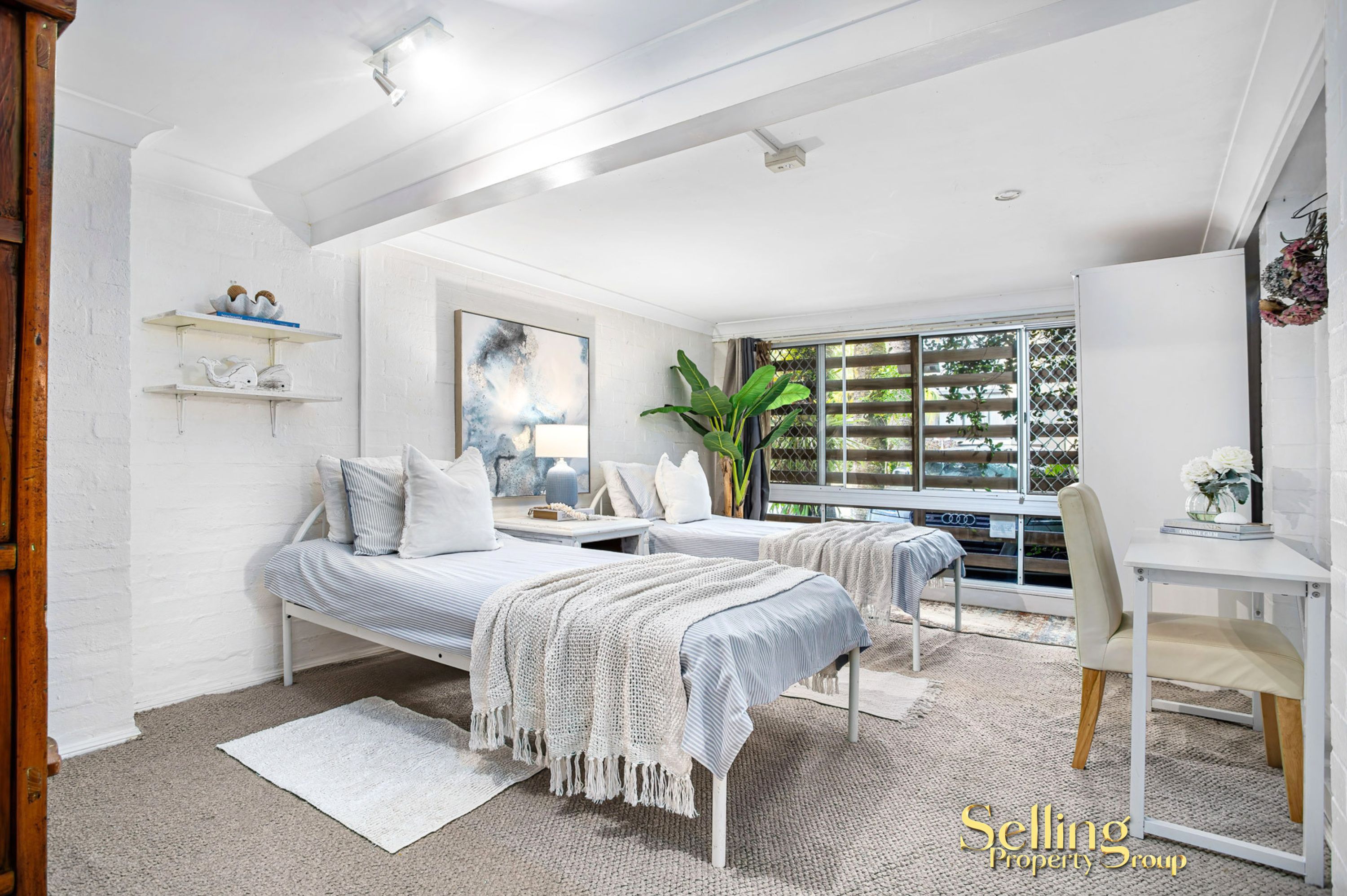 16B Oak Avenue , Surfers Paradise