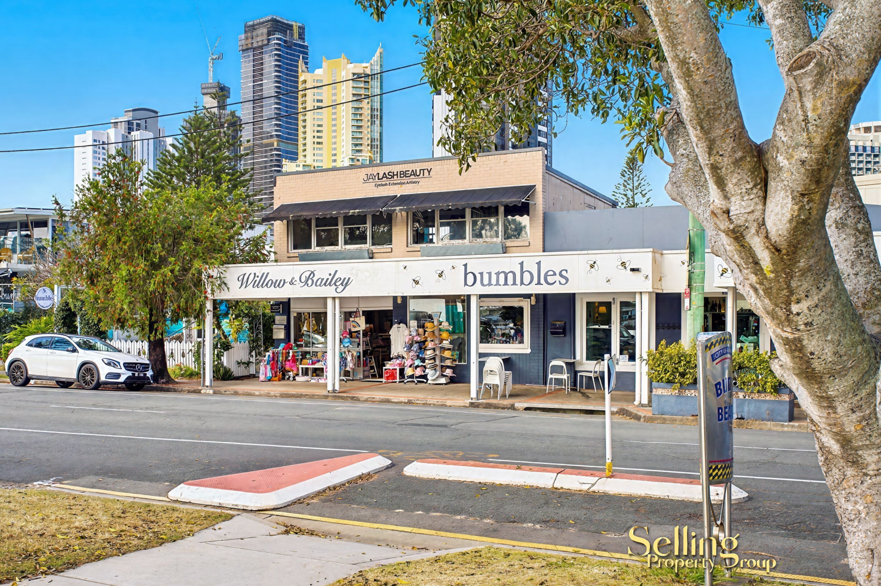 16B Oak Avenue , Surfers Paradise