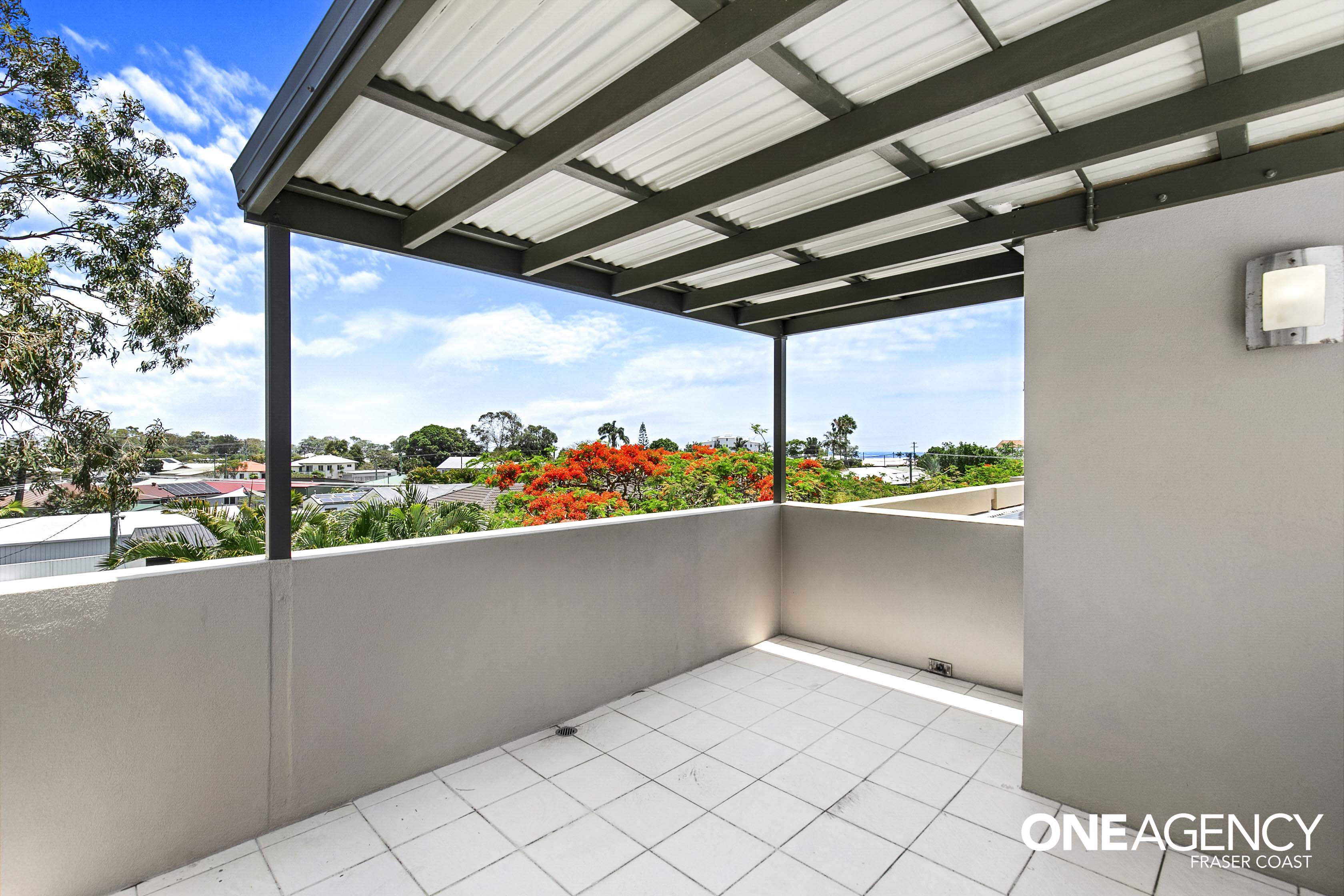 1 / 19 King Street, Urangan