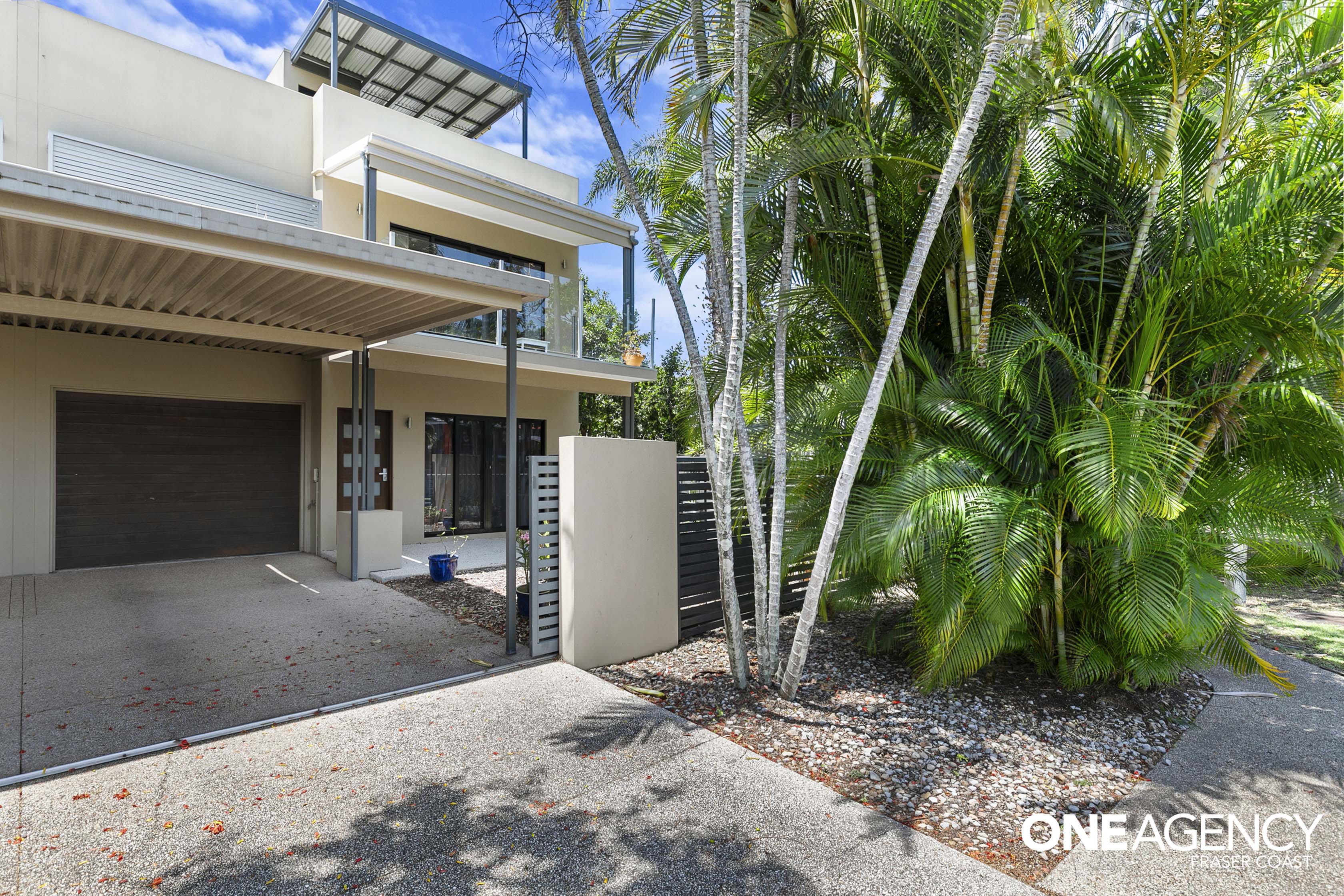 1 / 19 King Street, Urangan