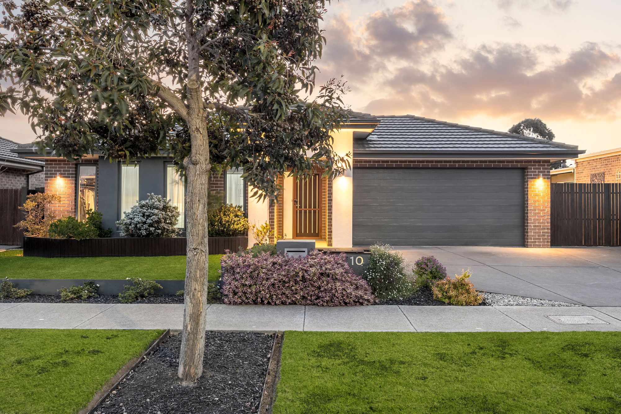 Listing image for 10 Silvercrest Way, ARMSTRONG CREEK  VIC  3217