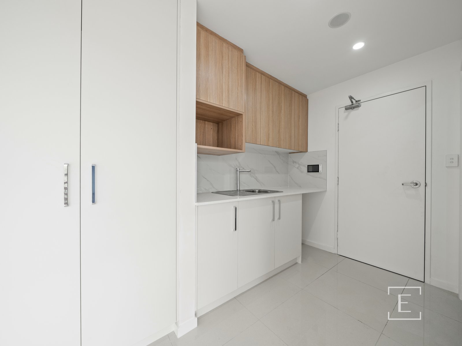 45 Park Avenue, Kingswood