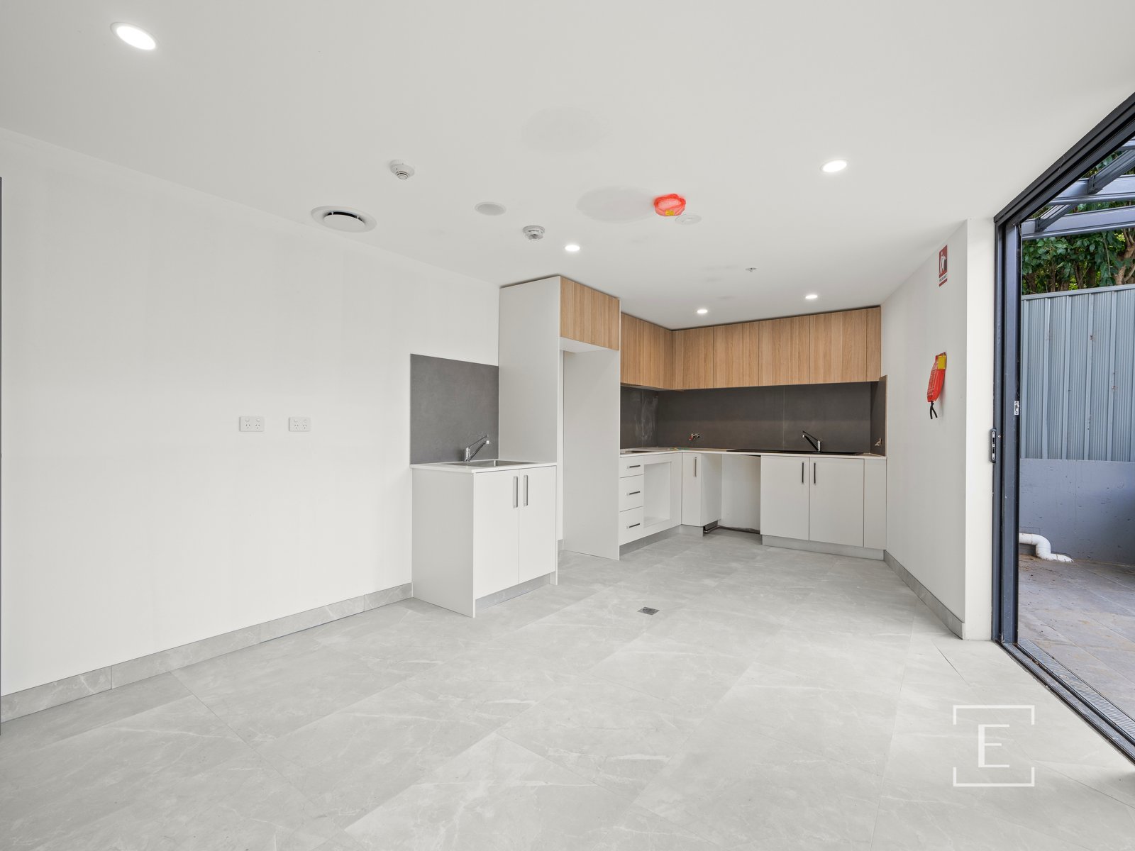 45 Park Avenue, Kingswood