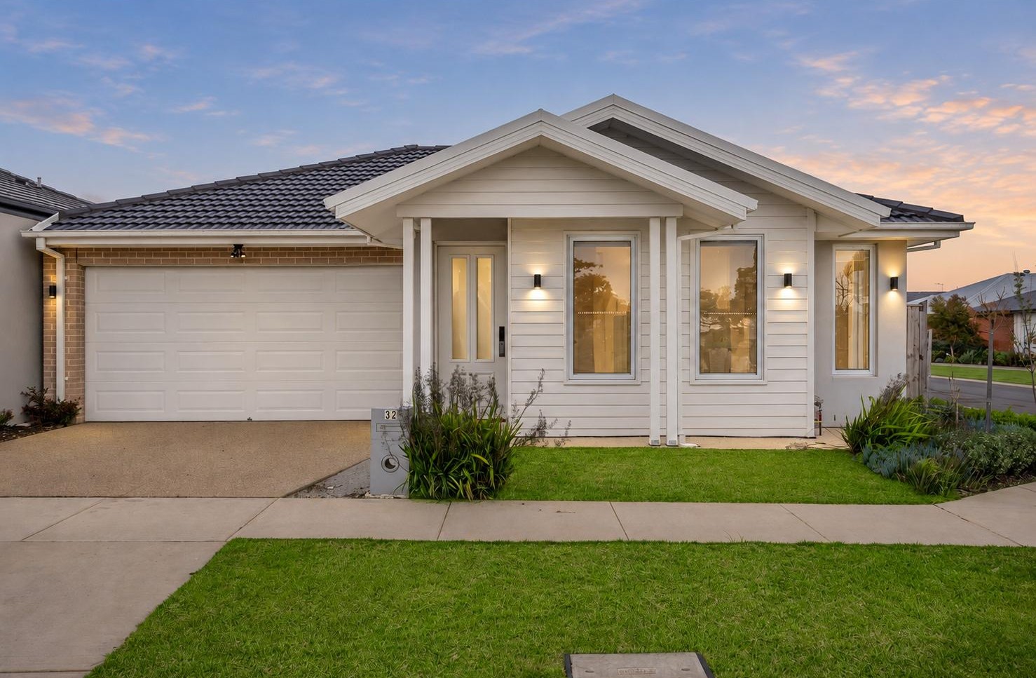 Listing image for 32 Harriott Road, ARMSTRONG CREEK  VIC  3217