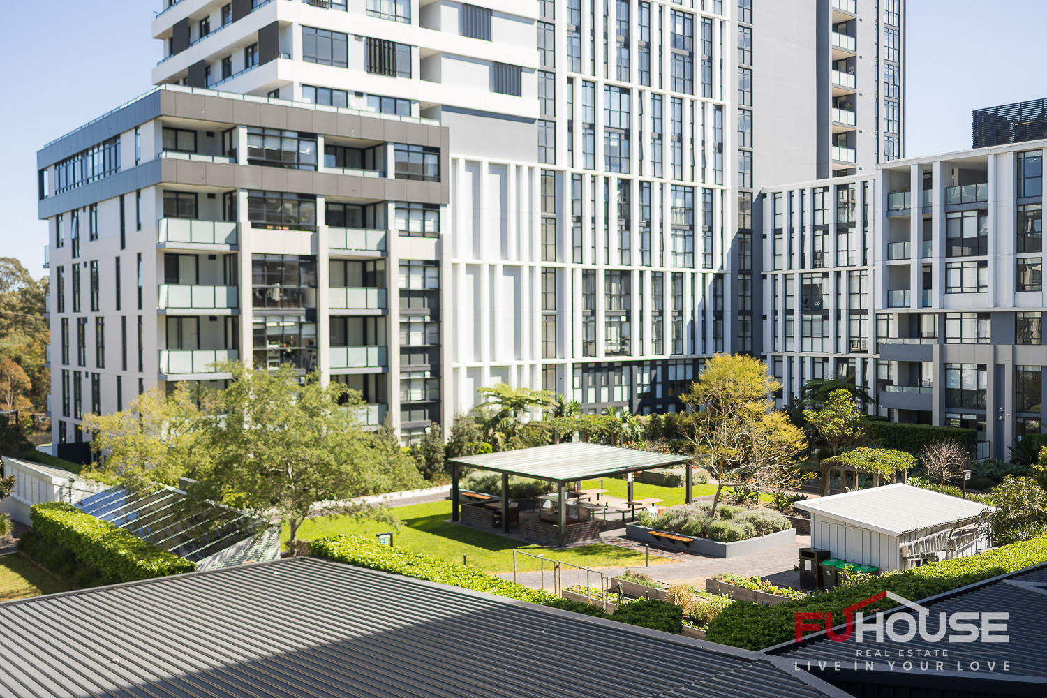 308 / 35 Flora Street - Main View 20