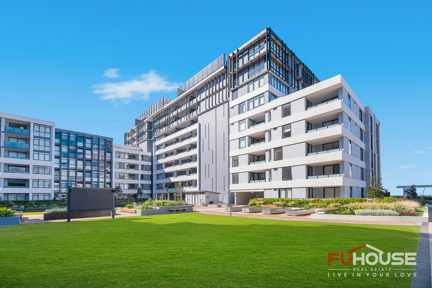 308 / 35 Flora Street - Main View 24
