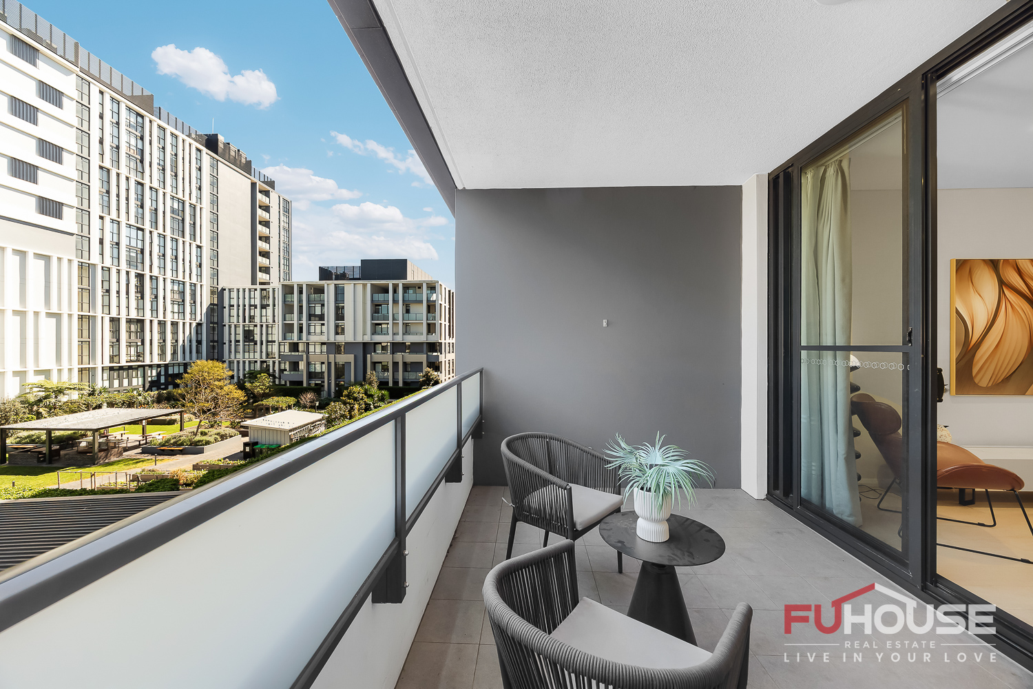 308 / 35 Flora Street - Main View 16