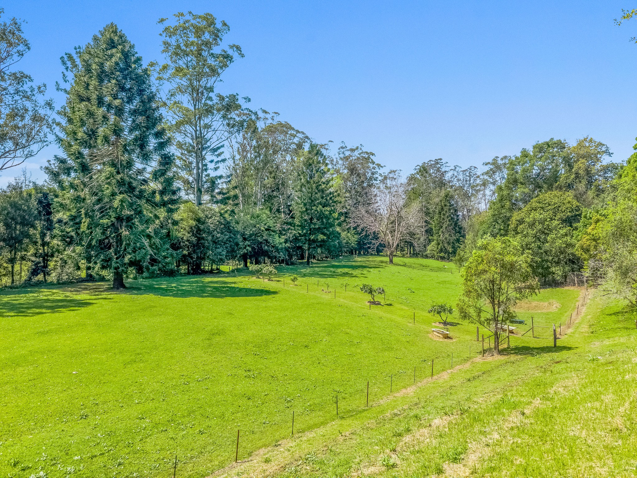 698 CAWONGLA ROAD, Larnook