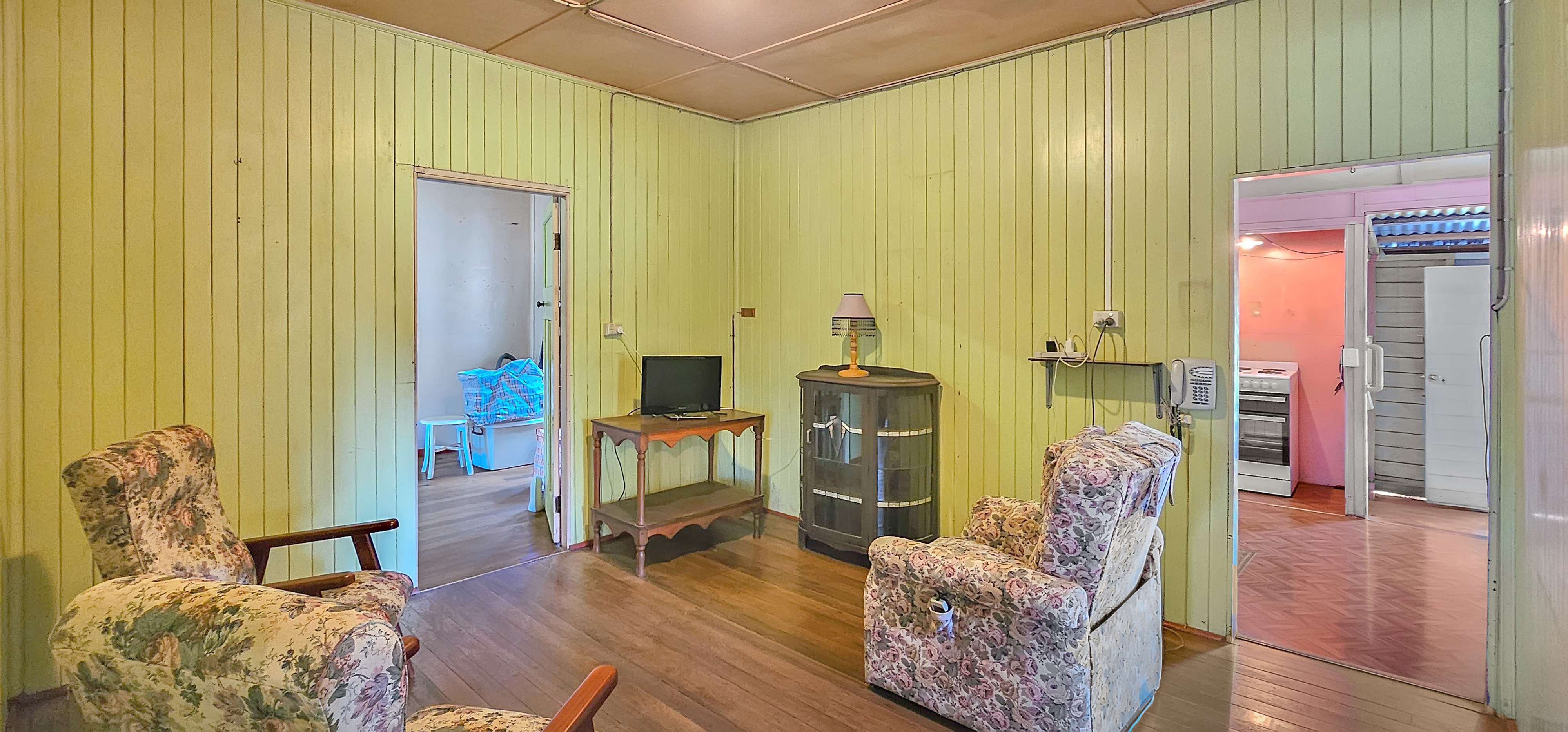 6 Golf Links Road, Atherton