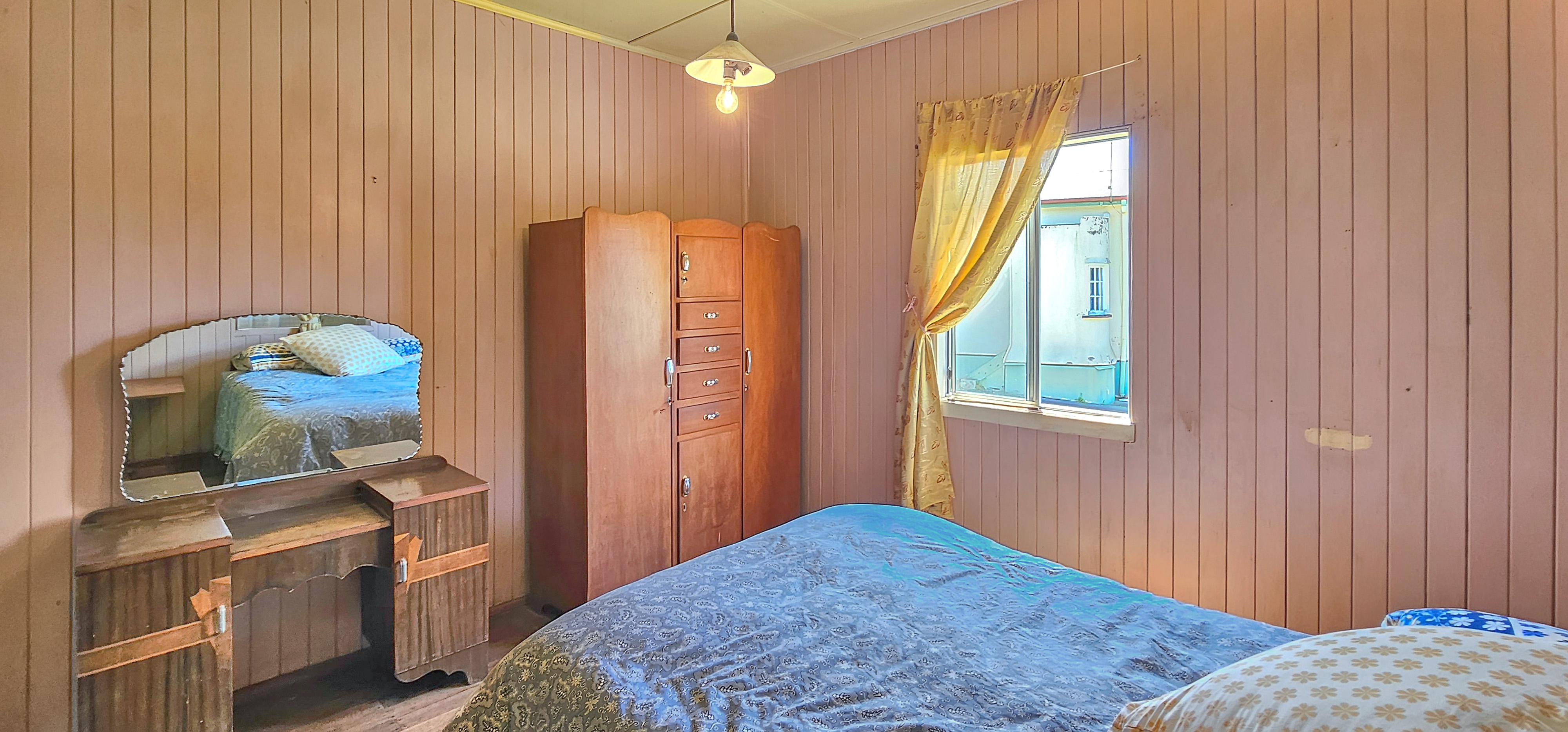 6 Golf Links Road, Atherton