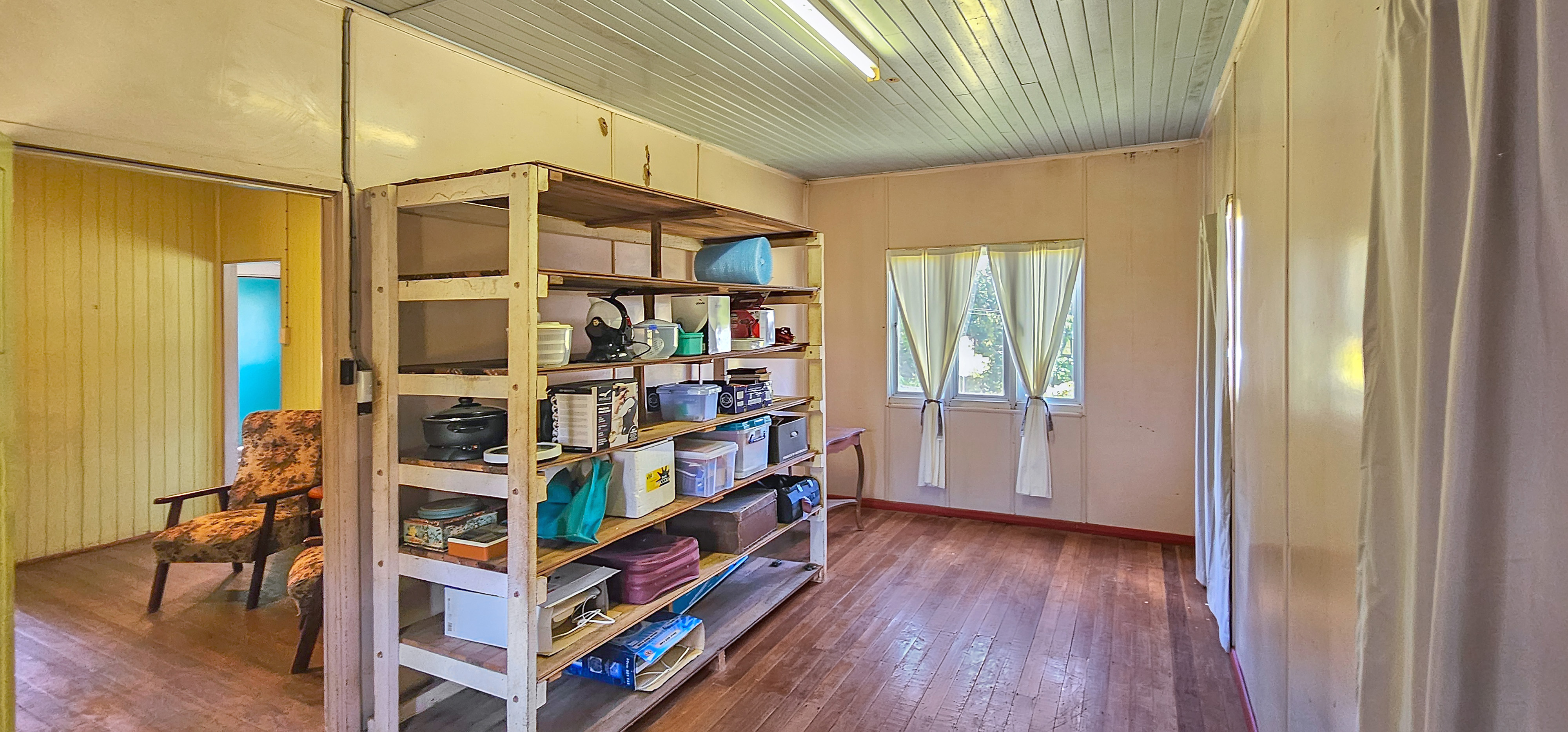 6 Golf Links Road, Atherton