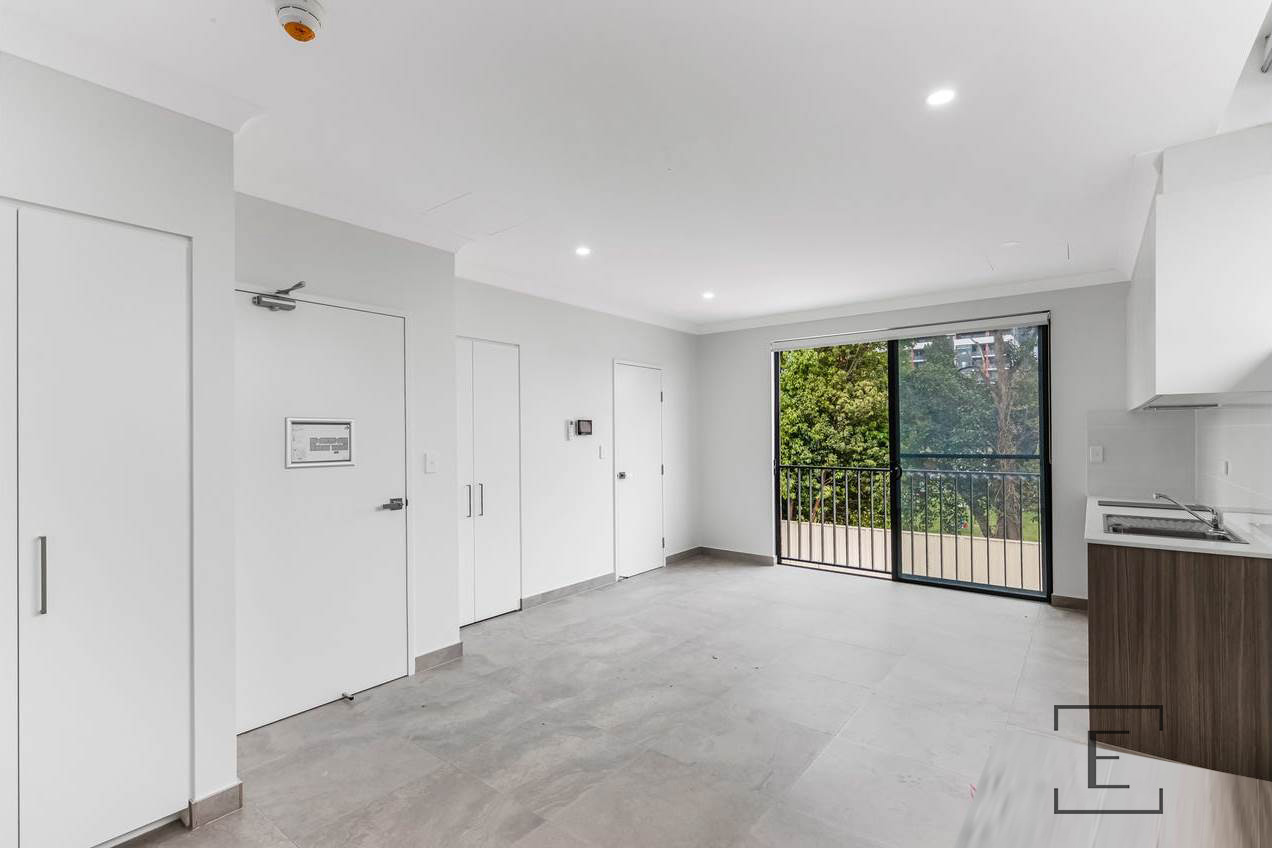 13 Orth Street, Kingswood