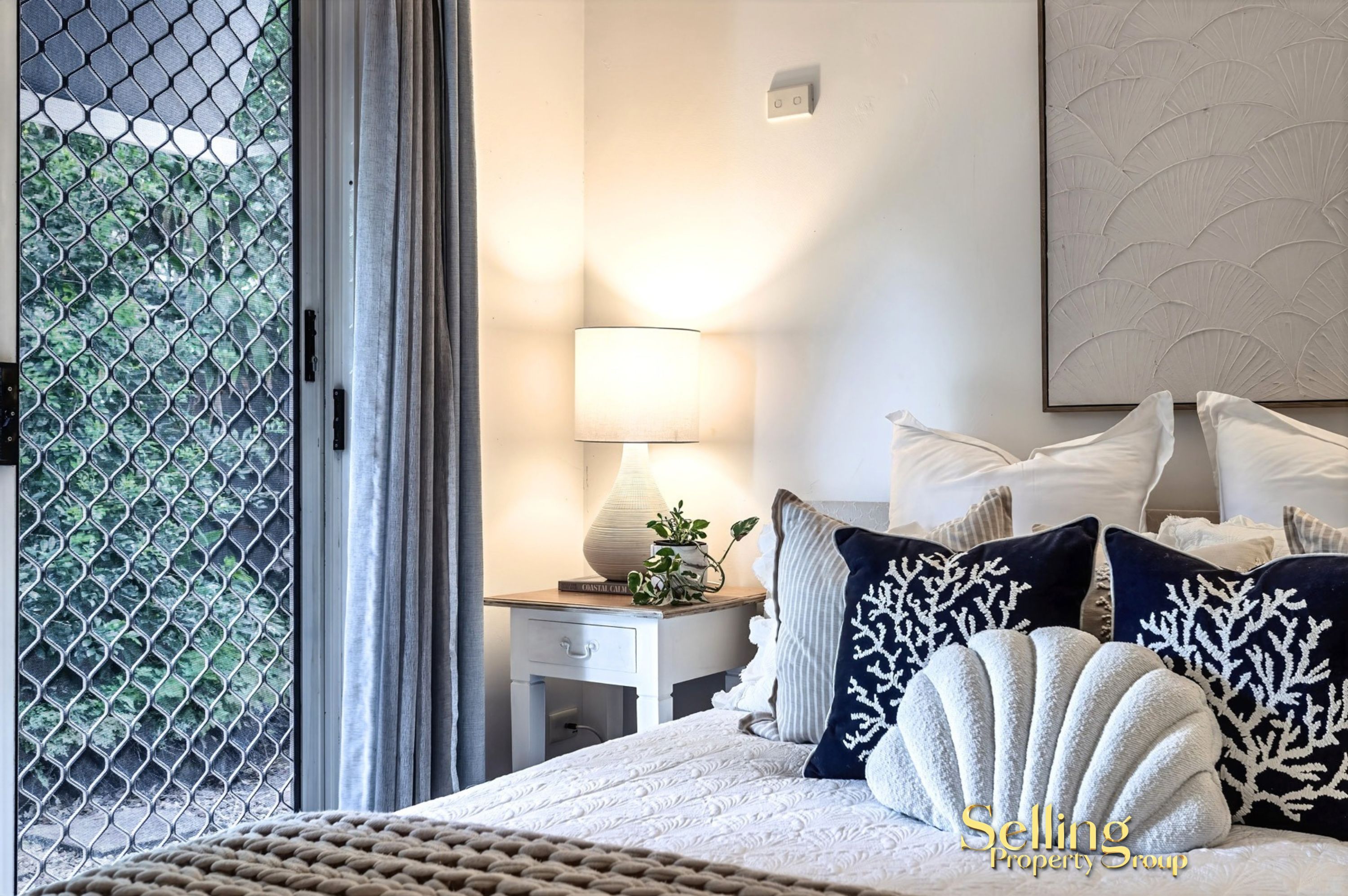 16B Oak Avenue , Surfers Paradise