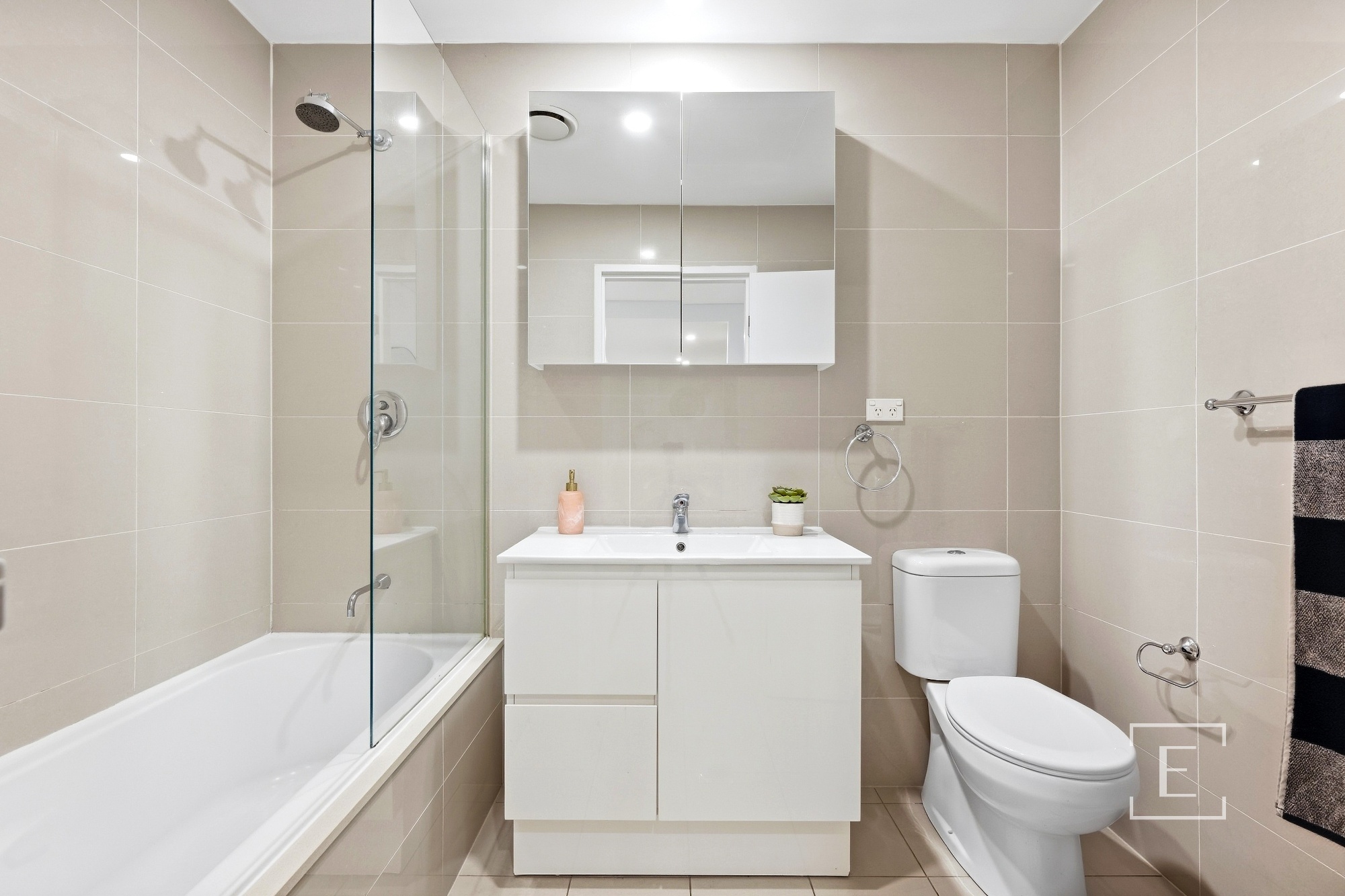 212 / 6-12 Courallie Avenue, Homebush West