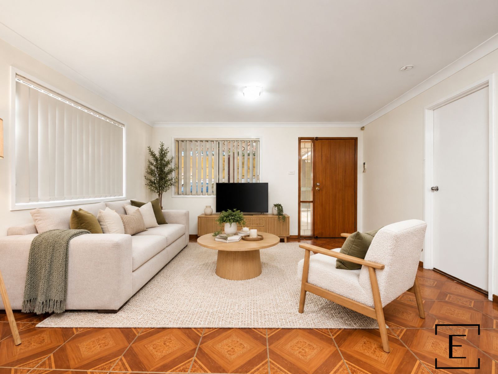 2 / 2 Tottenham Street, Granville