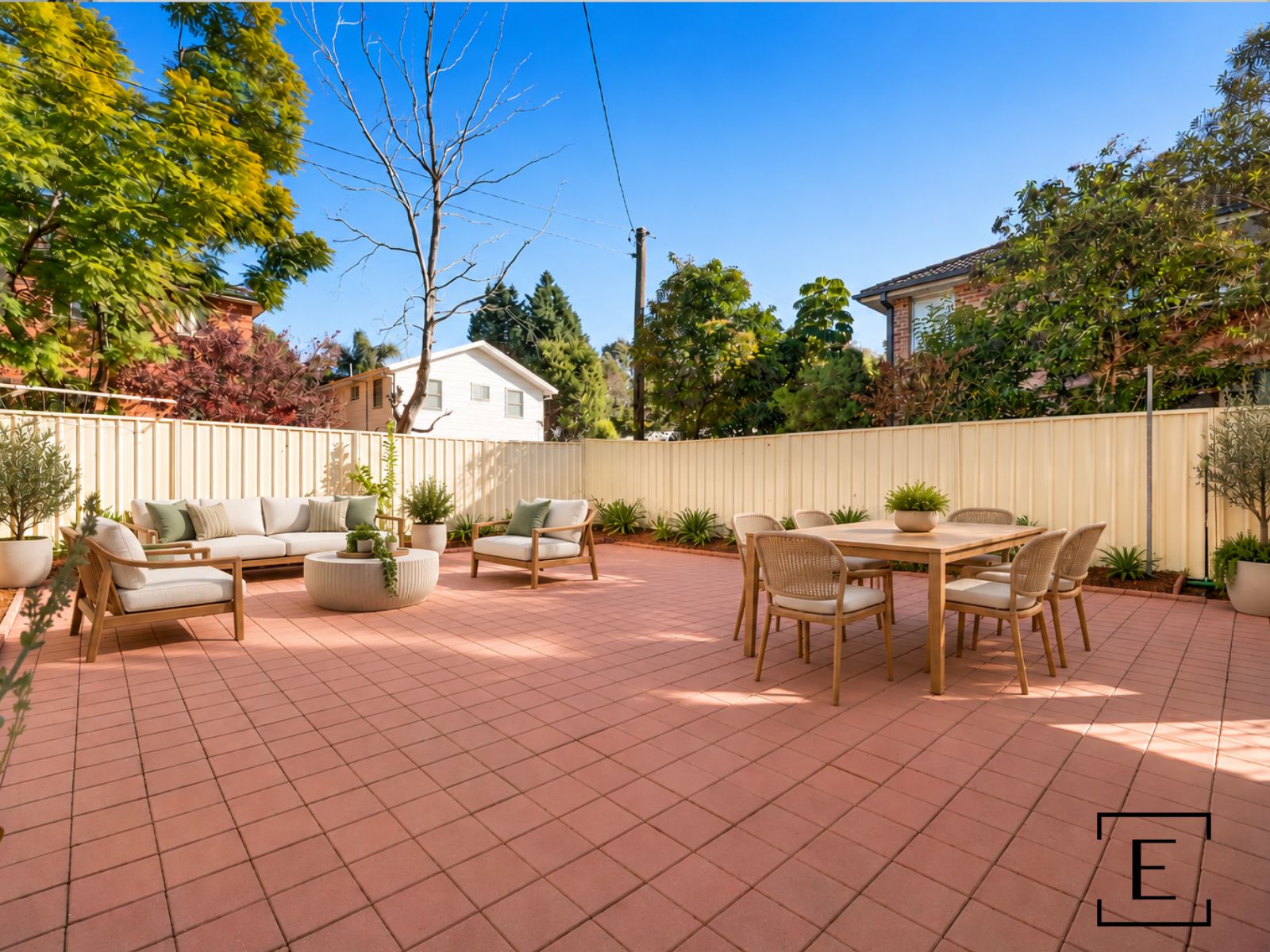 2 / 2 Tottenham Street, Granville