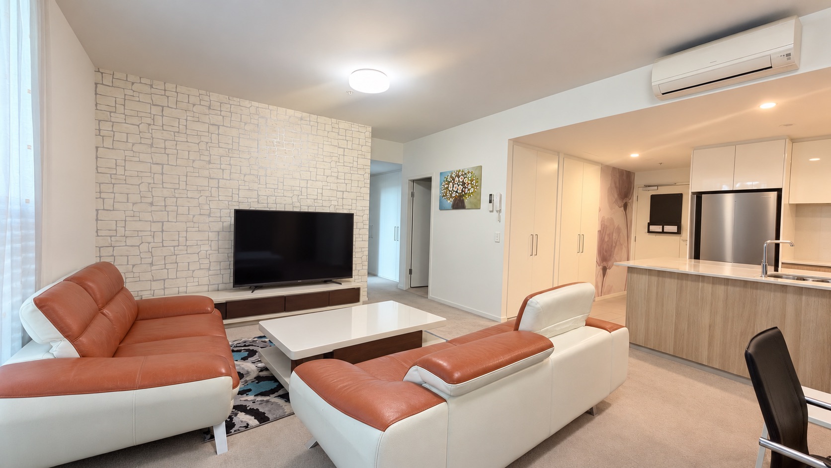g03 / 1B Pearl Street - Main View 1