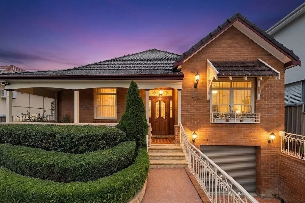 54 Nicholson Street, Burwood