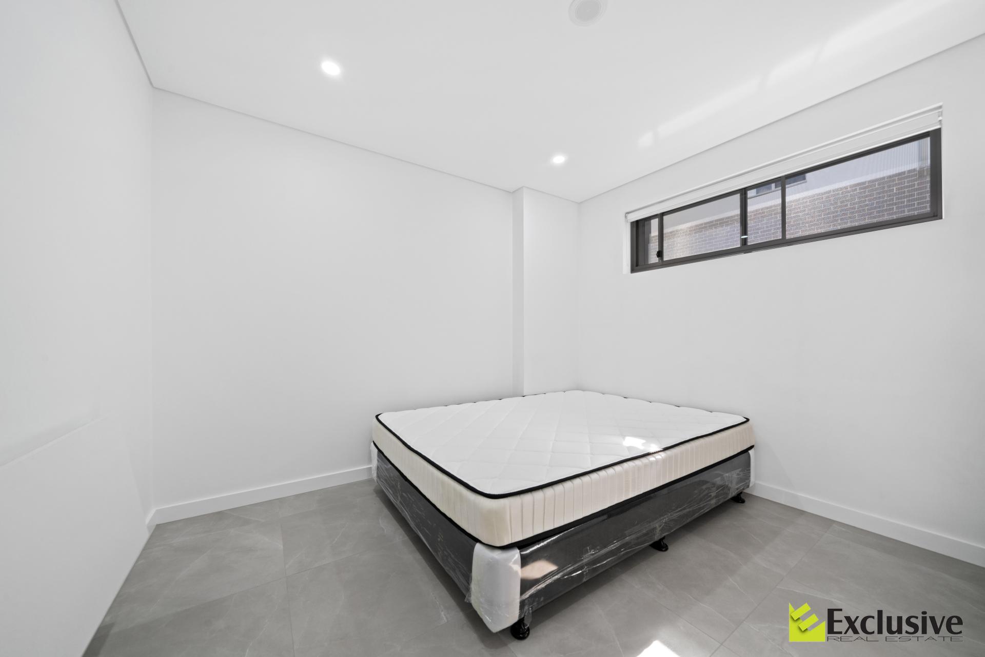 44 Henley Road, Homebush West