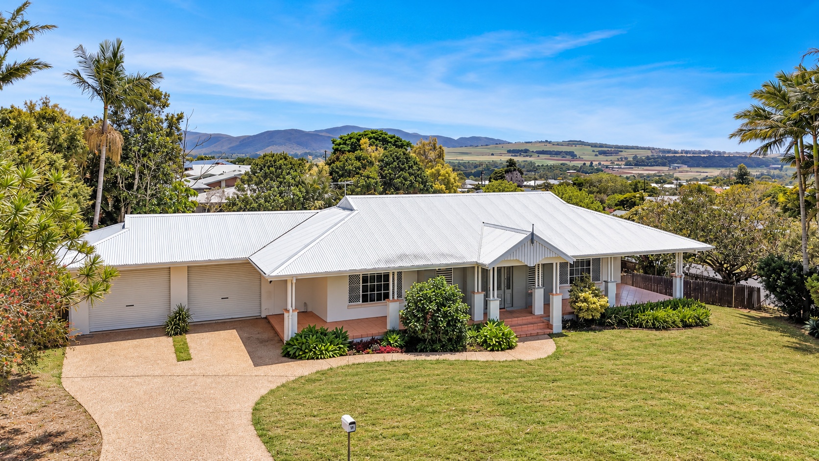 13 Storer Street, Atherton