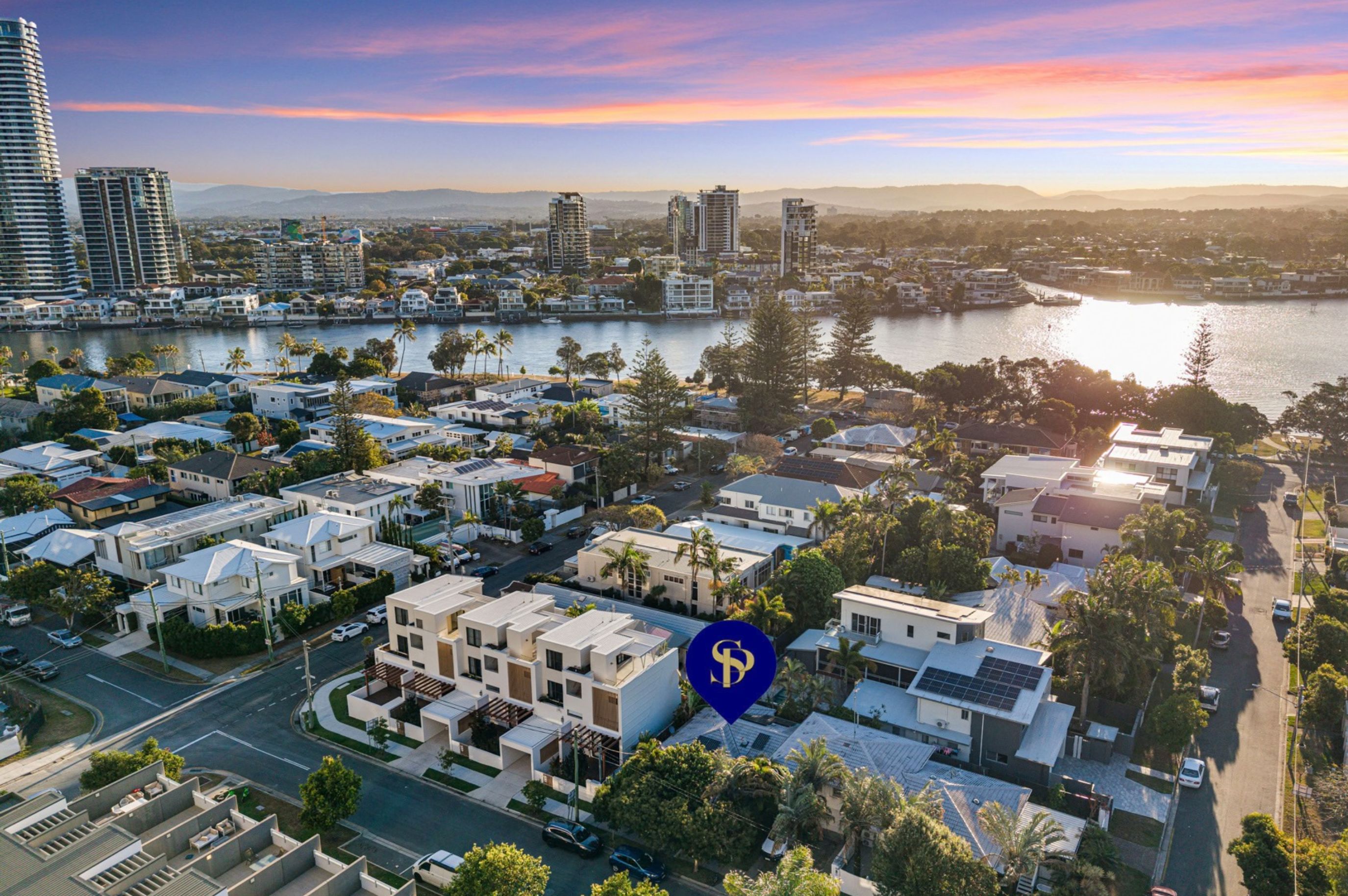 16B Oak Avenue , Surfers Paradise