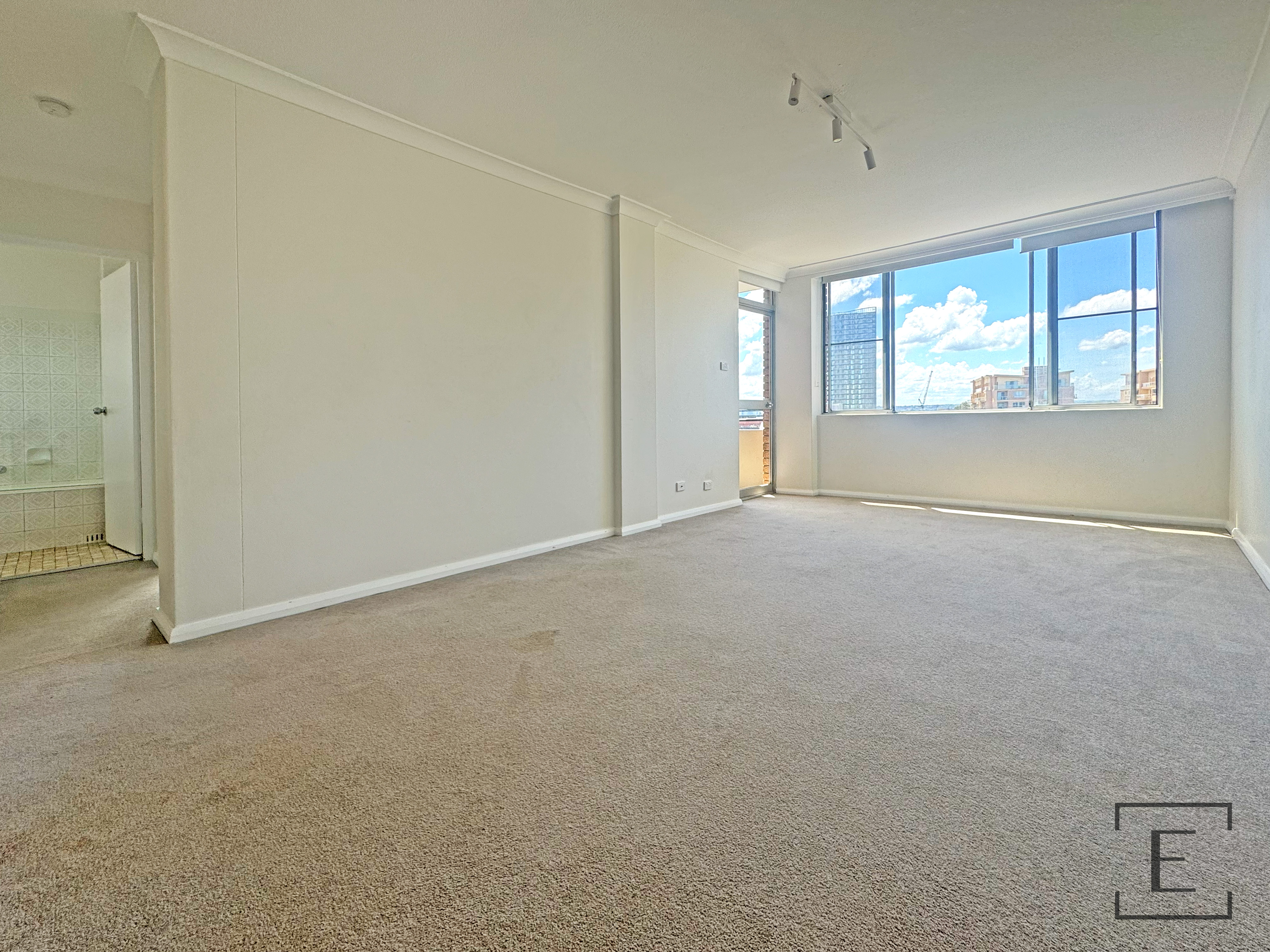 28 / 3 Burlington Road, Homebush
