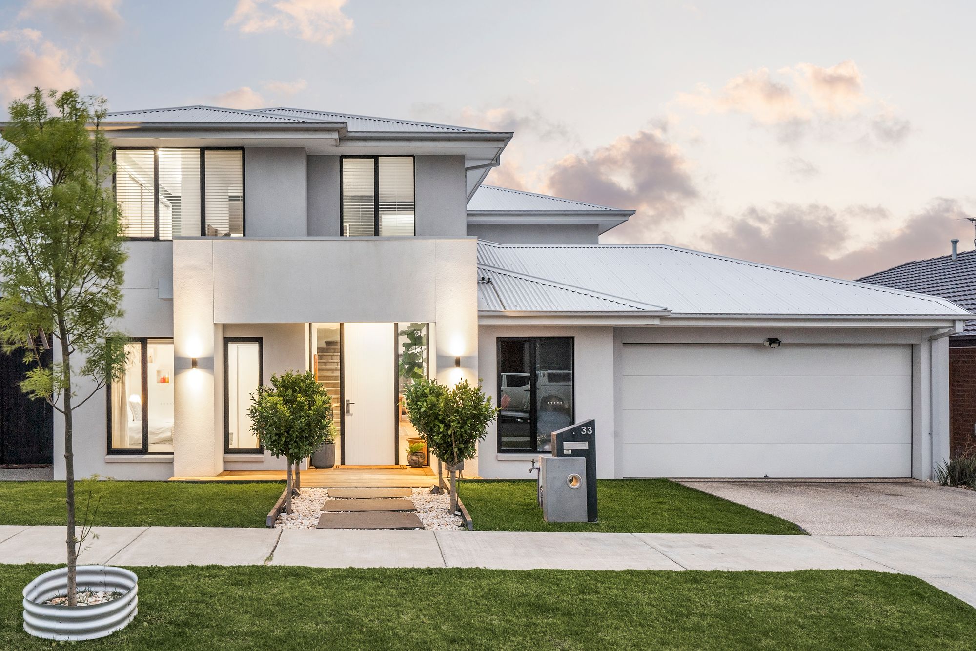 Listing image for 33 Truffle Circuit, MOUNT DUNEED  VIC  3217