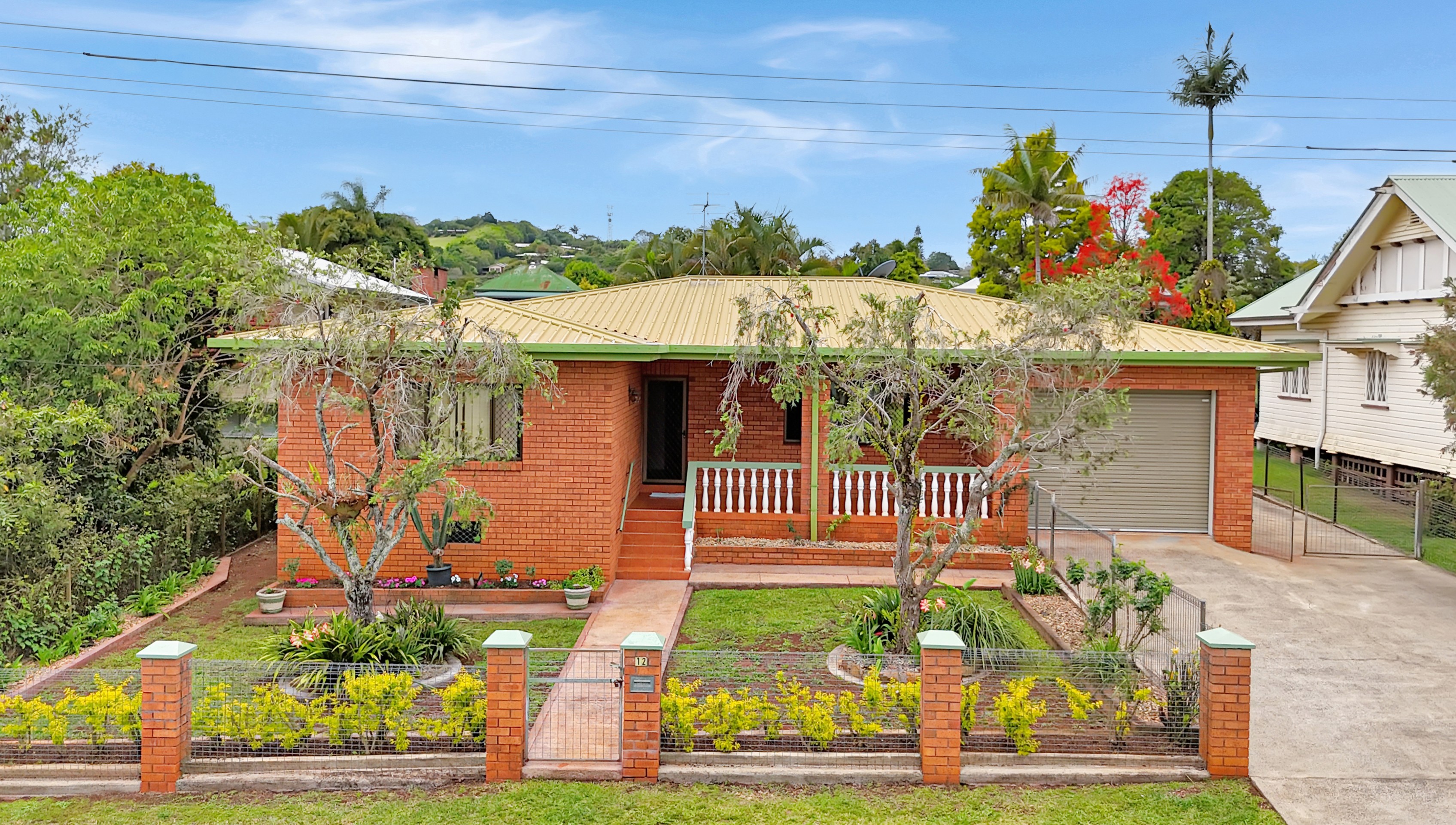 12 Mazlin Street, Atherton