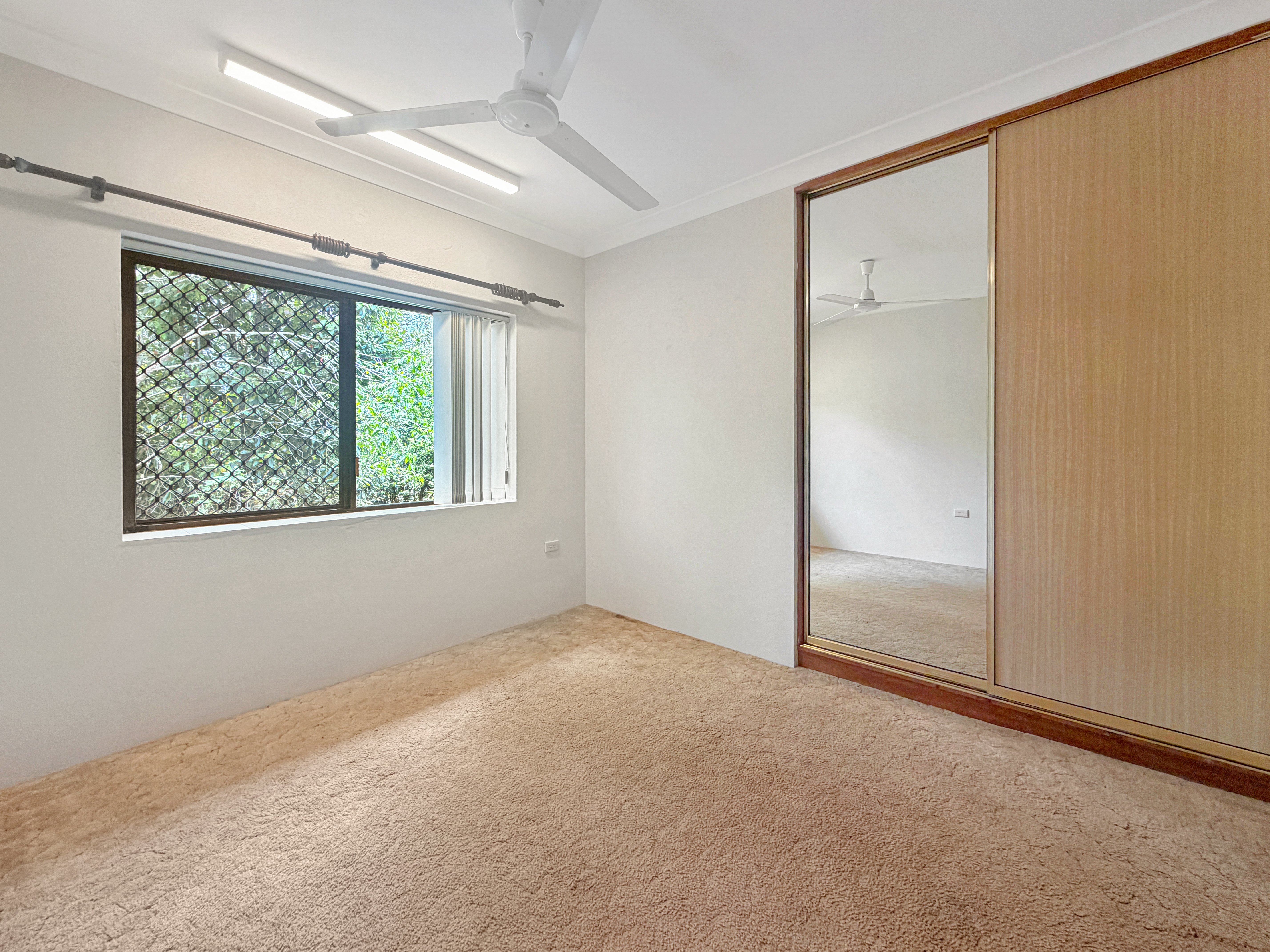 12 Mazlin Street, Atherton