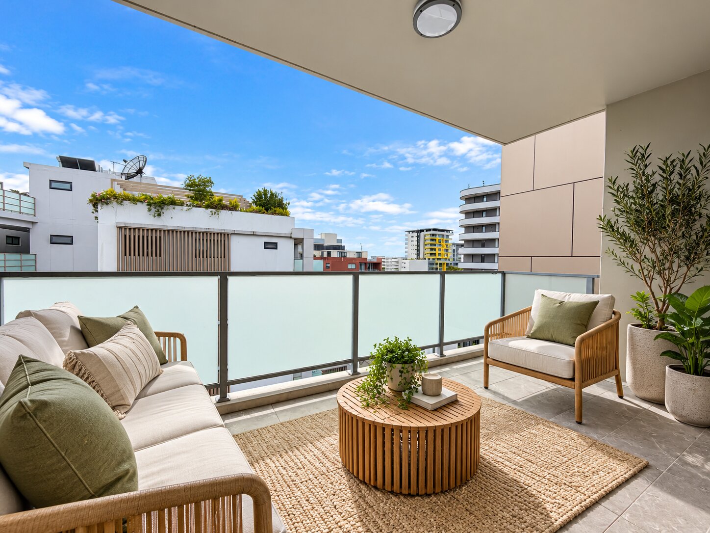 704 / 10 Smallwood Avenue, Homebush