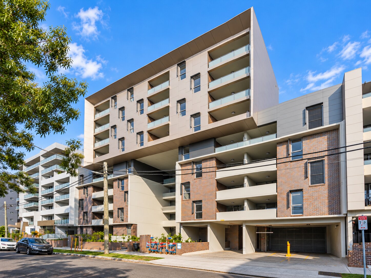 704 / 10 Smallwood Avenue, Homebush