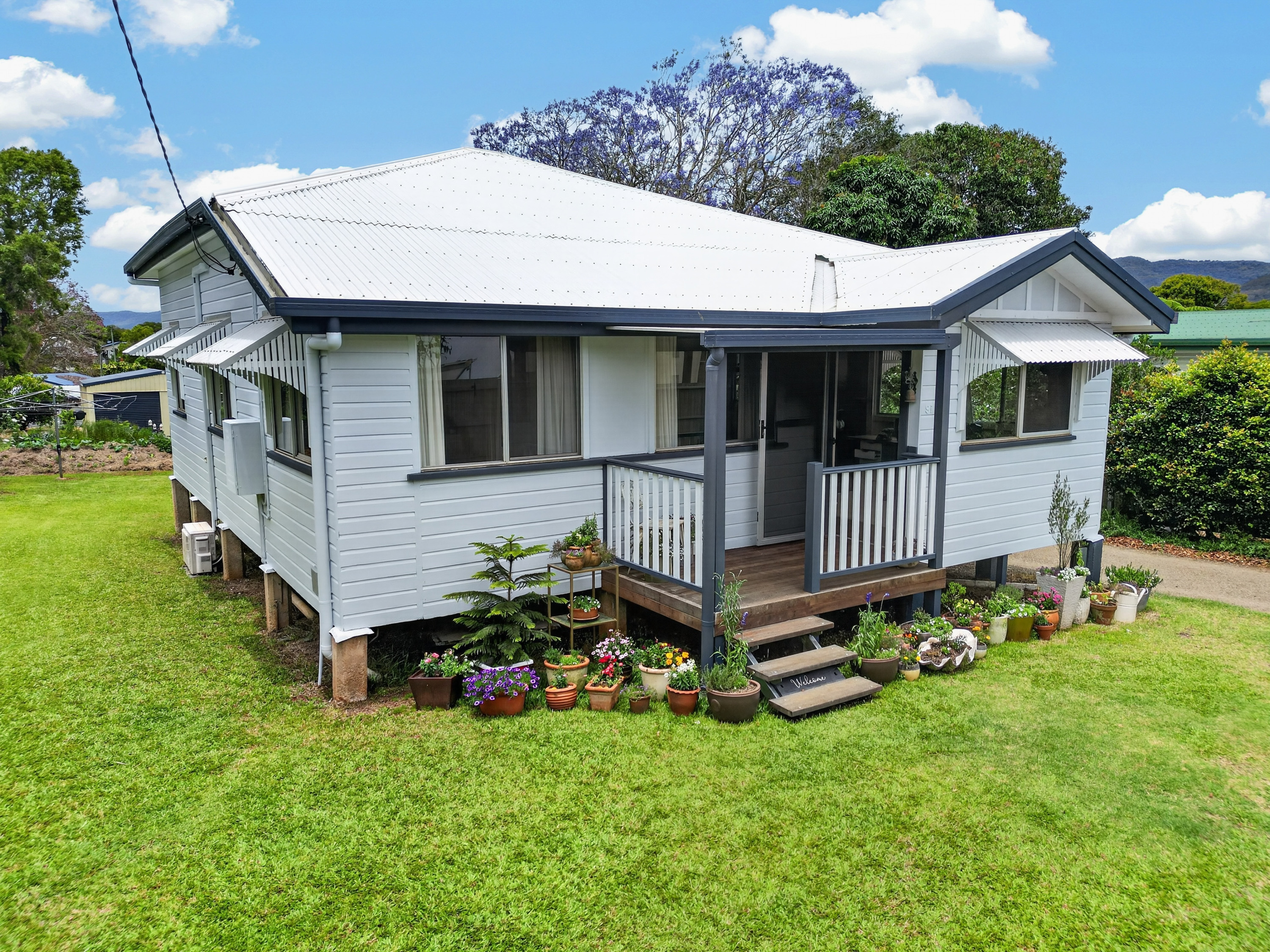 91 Robert Street, Atherton